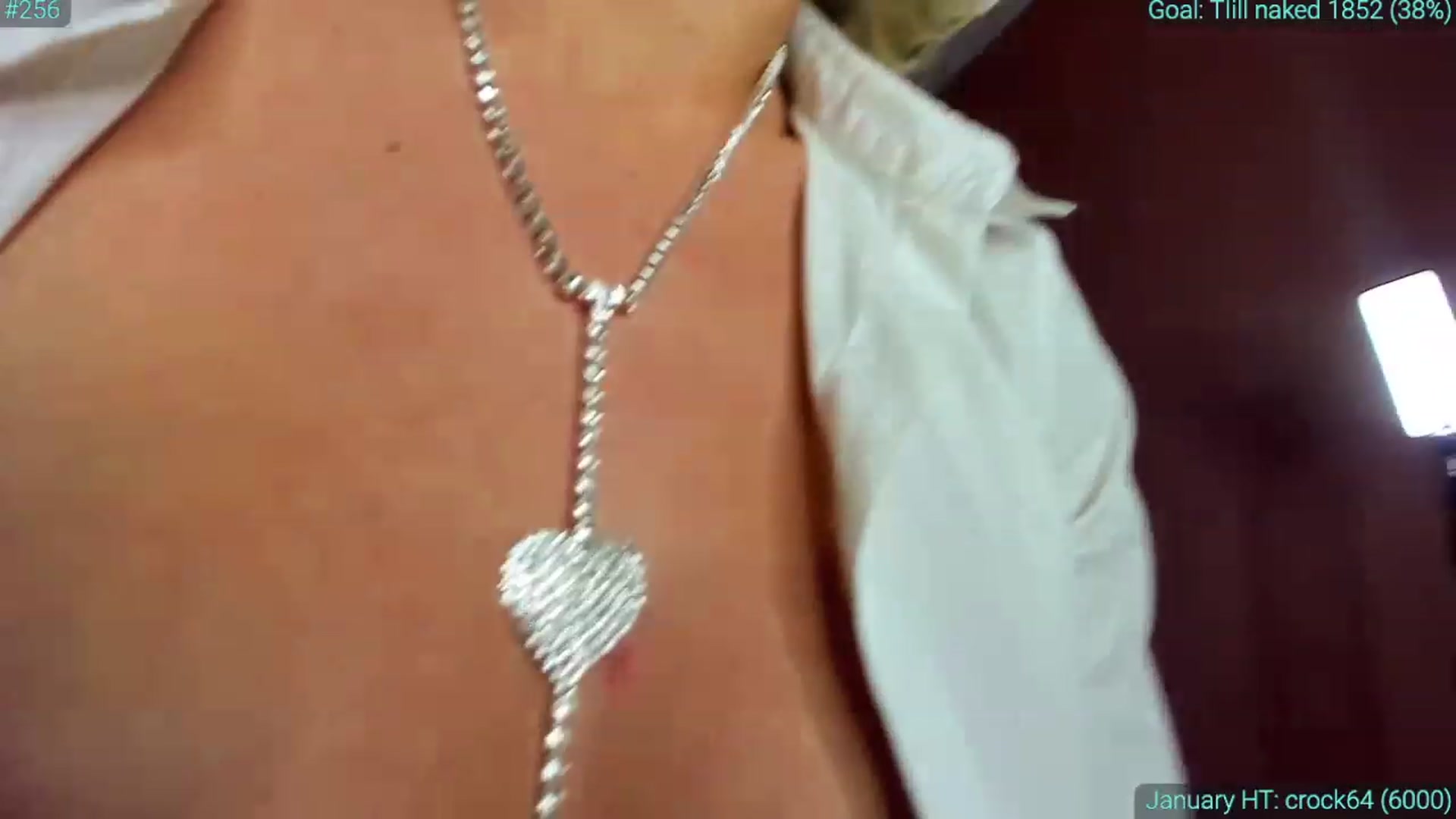 Gallery image thumbnail from AlexiAngel's myfreecams stream on, 01/17/2023, 16:23 image 17 of 20