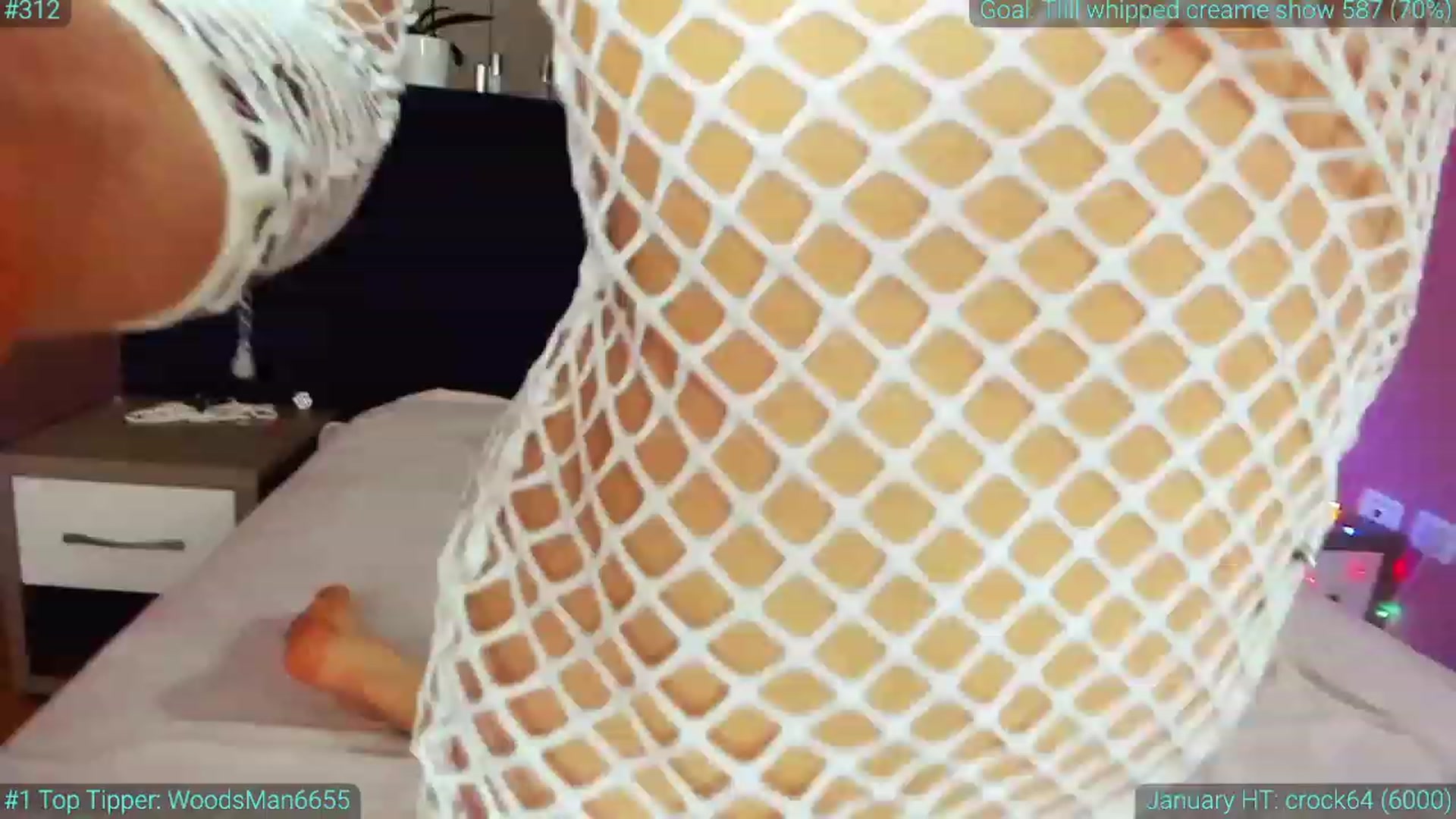 Gallery image thumbnail from AlexiAngel's myfreecams stream on, 01/25/2023, 15:29 image 9 of 20