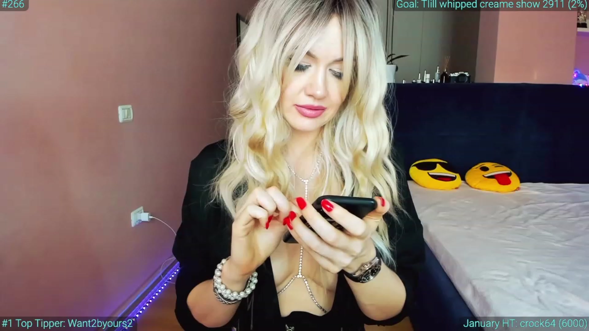Gallery image thumbnail from AlexiAngel's myfreecams stream on, 01/28/2023, 15:10 image 3 of 20