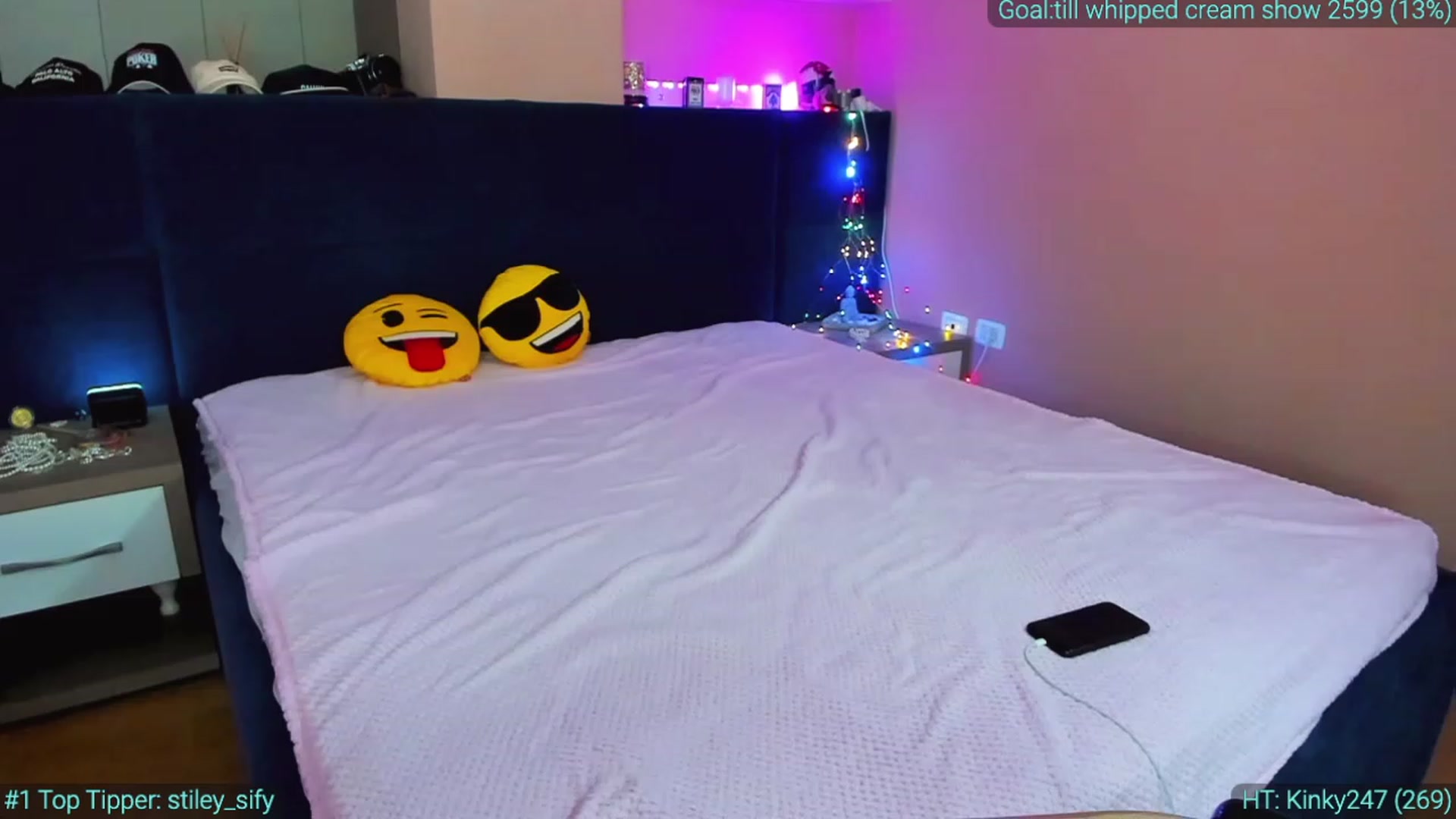 Gallery image thumbnail from AlexiAngel's myfreecams stream on, 03/10/2023, 15:42 image 15 of 20