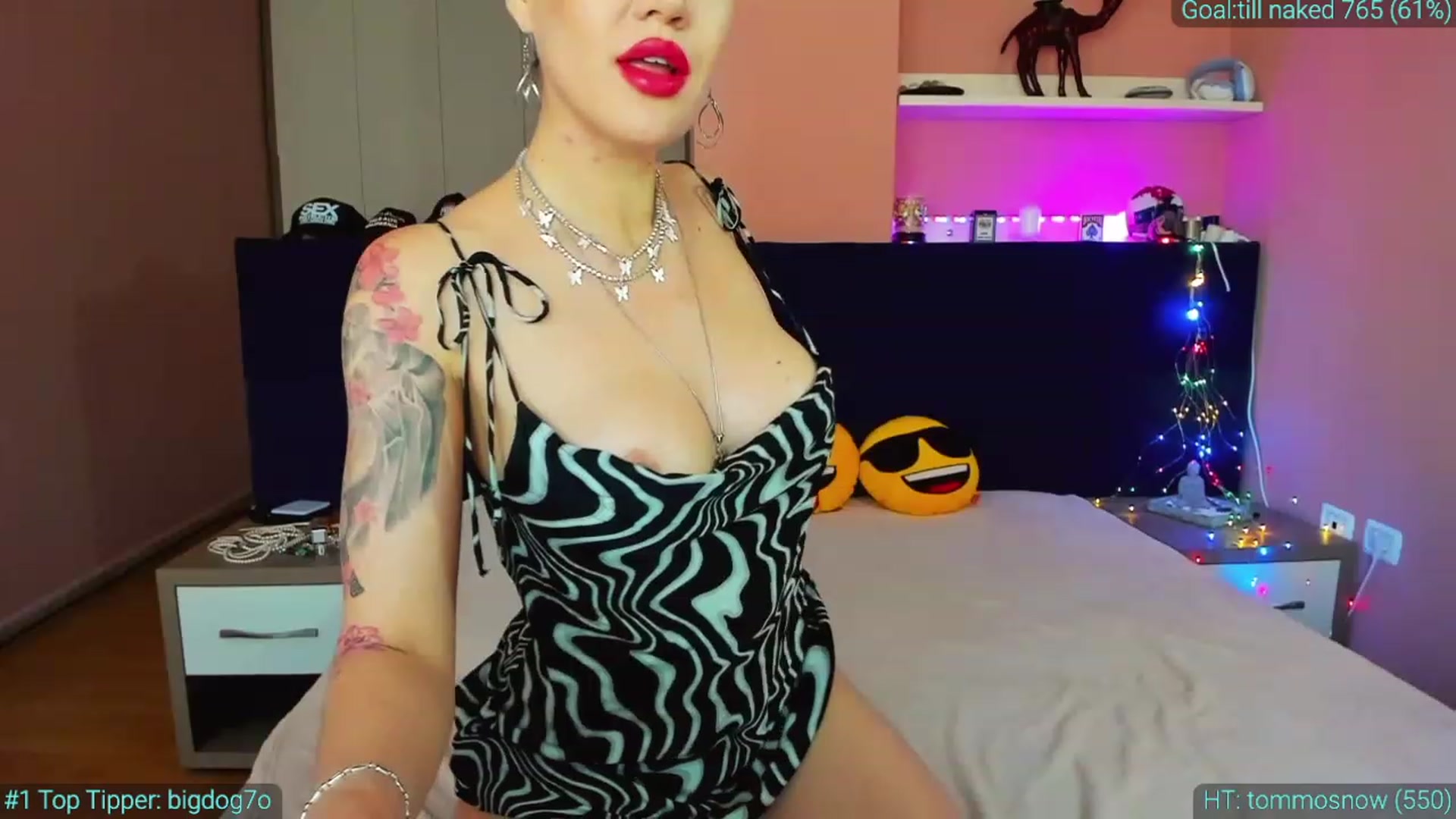 Gallery image thumbnail from AlexiAngel's myfreecams stream on, 03/18/2023, 08:05 image 19 of 20