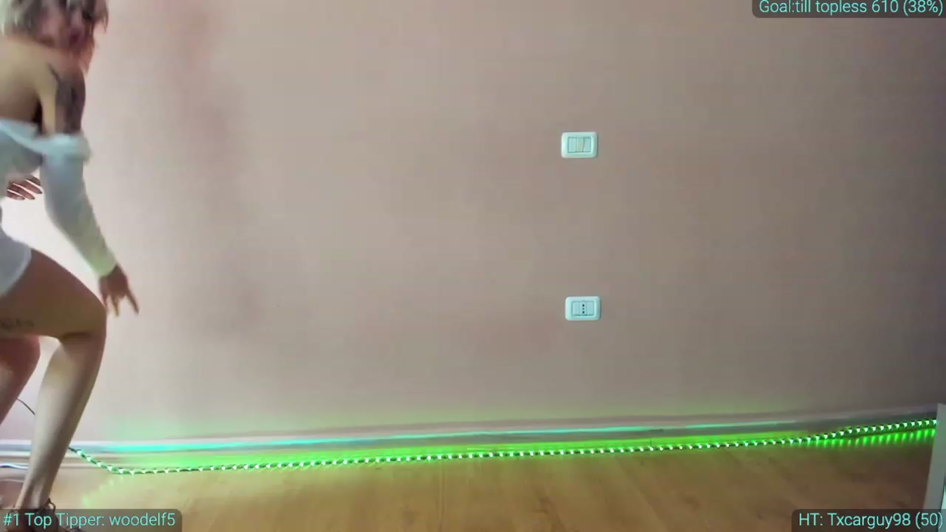 Gallery image thumbnail from AlexiAngel's myfreecams stream on, 03/21/2023, 13:22 image 18 of 20