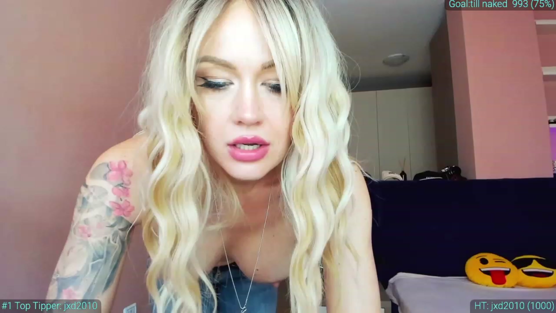 Gallery image thumbnail from AlexiAngel's myfreecams stream on, 03/28/2023, 07:11 image 5 of 20
