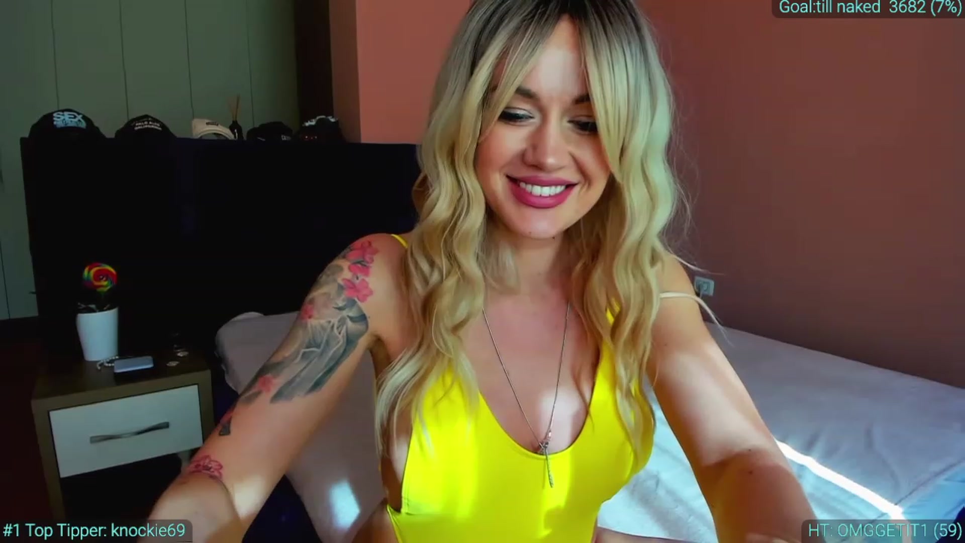Gallery image thumbnail from AlexiAngel's myfreecams stream on, 03/28/2023, 15:07 image 3 of 20