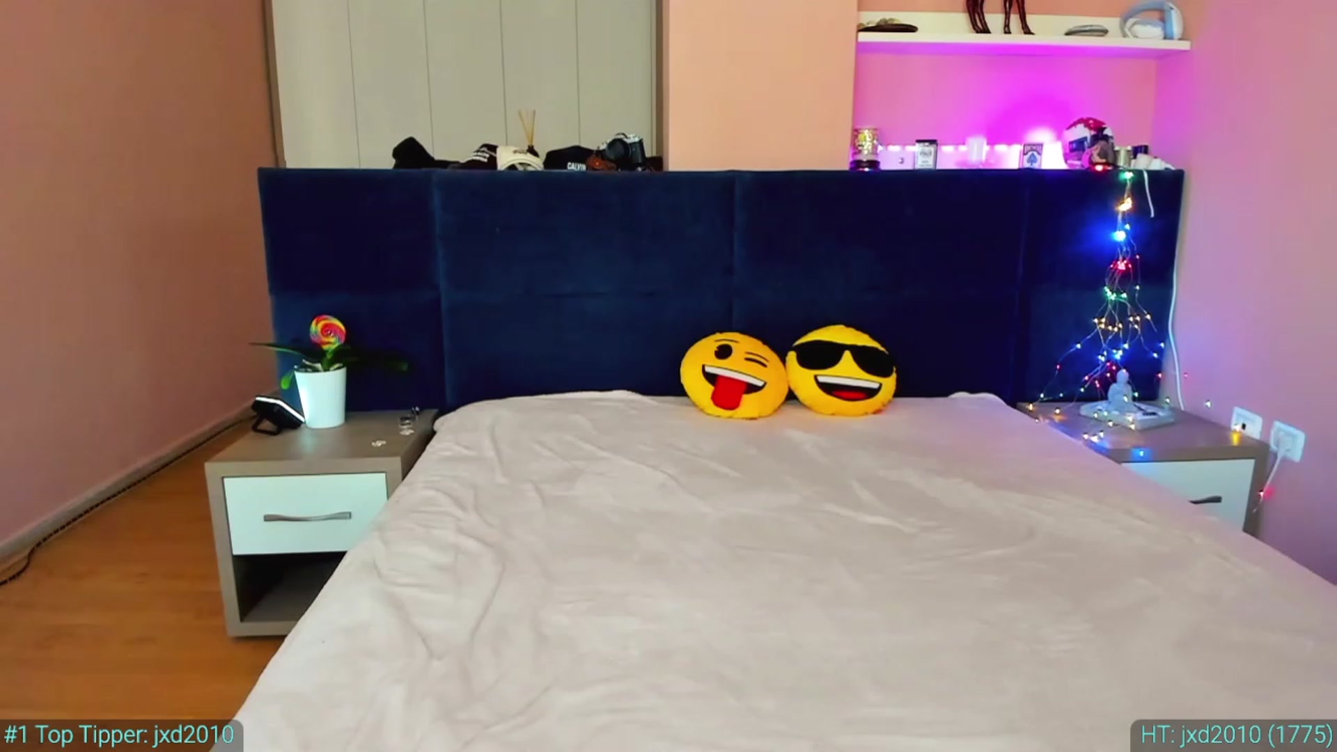 Gallery image thumbnail from AlexiAngel's myfreecams stream on, 03/29/2023, 06:27 image 18 of 20