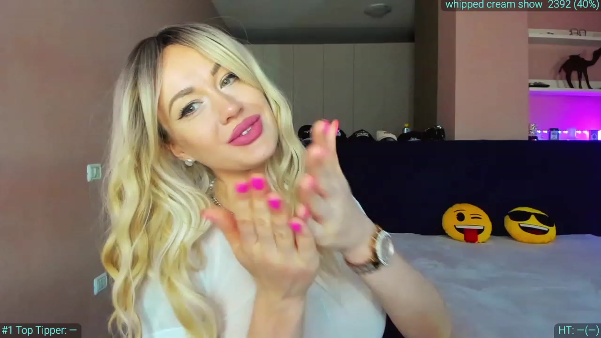 Gallery image thumbnail from AlexiAngel's myfreecams stream on, 03/30/2023, 06:05 image 6 of 20