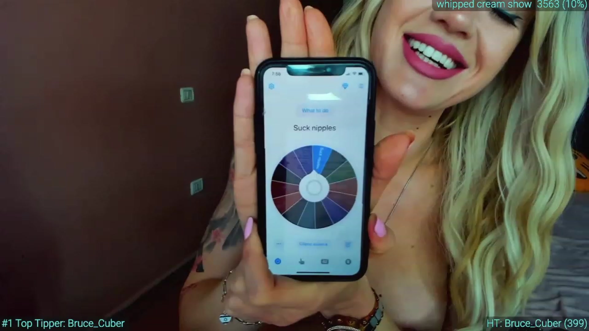 Gallery image thumbnail from AlexiAngel's myfreecams stream on, 04/06/2023, 07:17 image 10 of 20