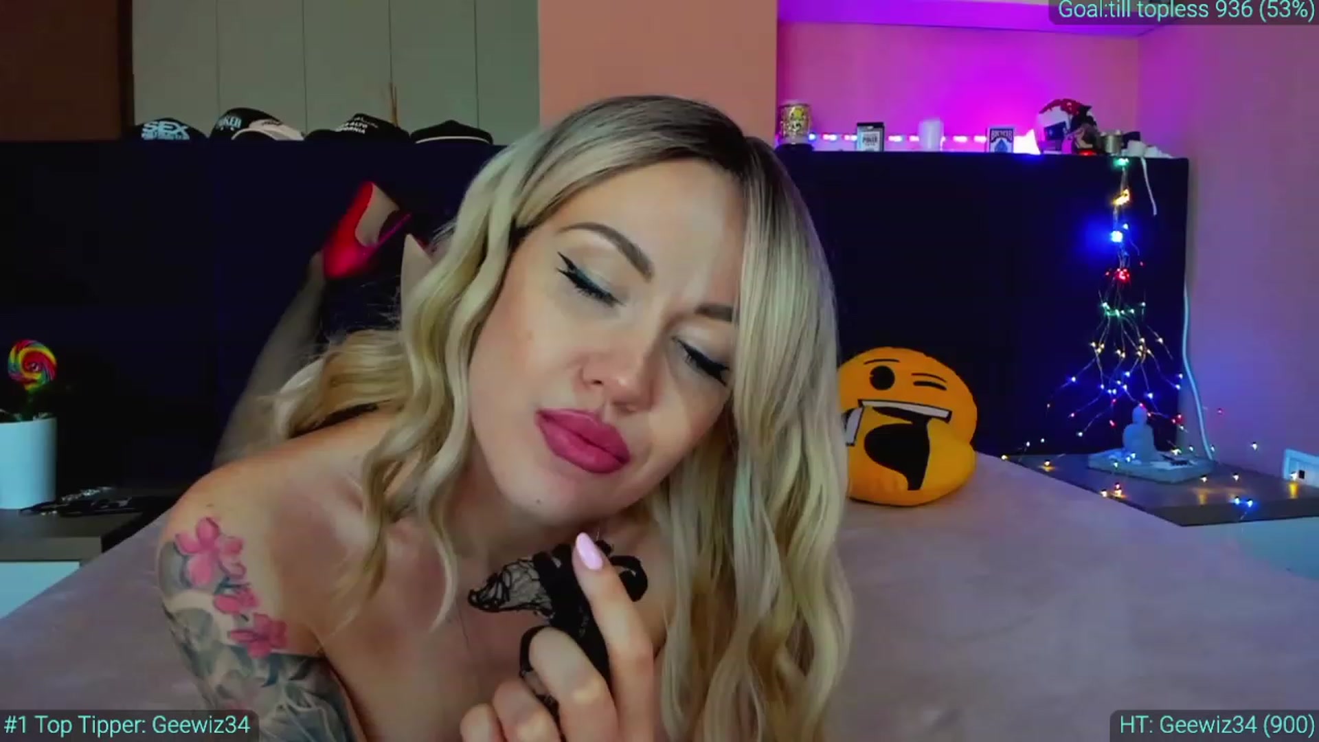 Gallery image thumbnail from AlexiAngel's myfreecams stream on, 04/07/2023, 07:10 image 11 of 20