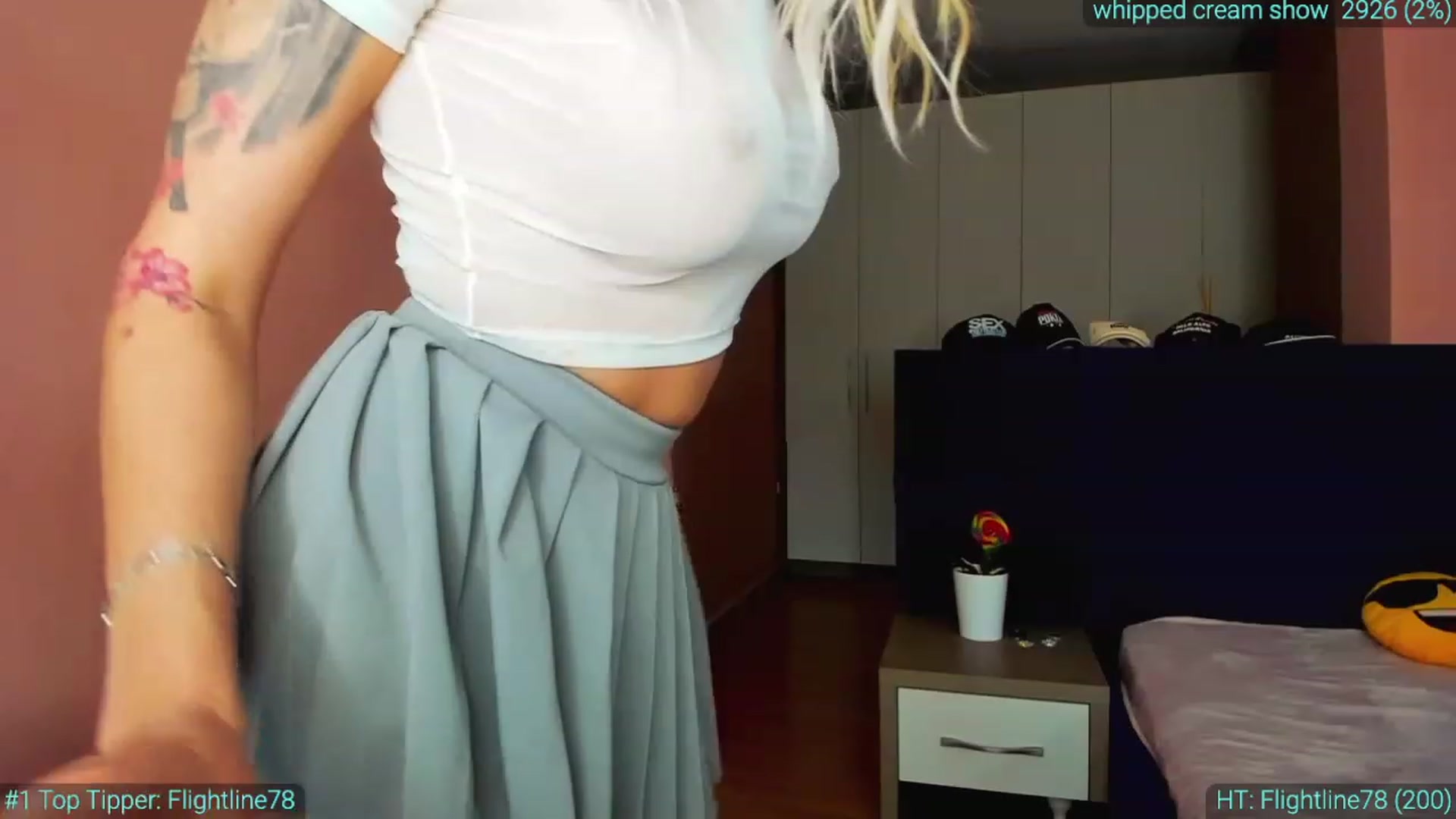 Gallery image thumbnail from AlexiAngel's myfreecams stream on, 04/07/2023, 16:54 image 17 of 20