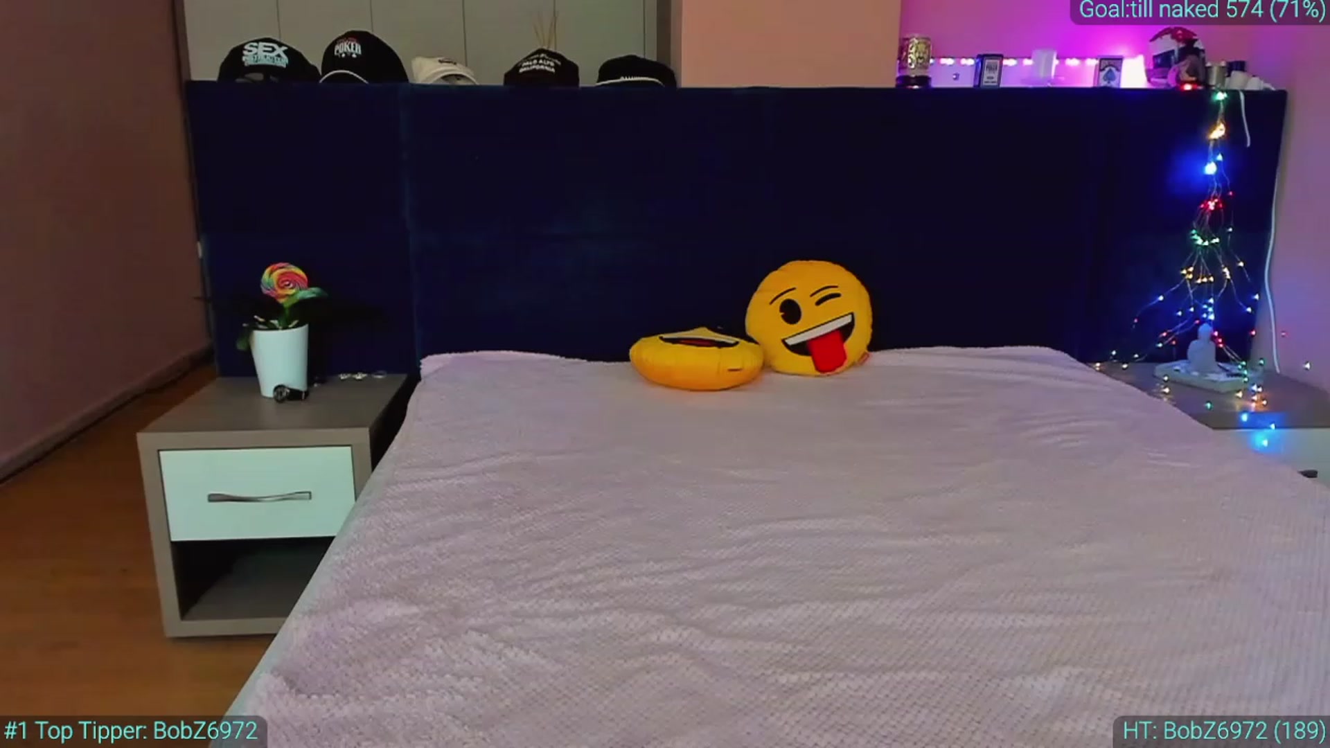 Gallery image thumbnail from AlexiAngel's myfreecams stream on, 04/19/2023, 07:56 image 2 of 20
