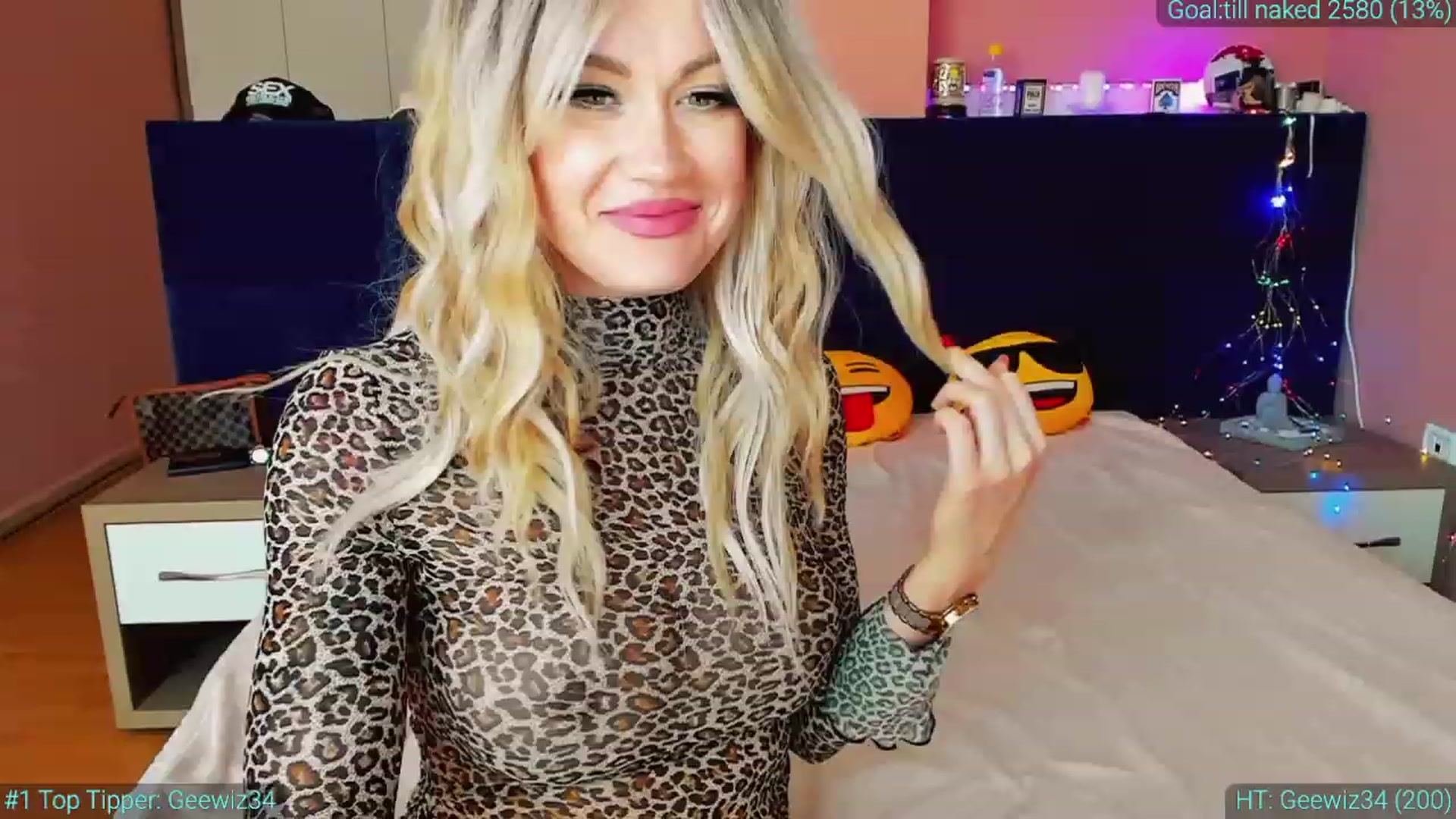 Gallery image thumbnail from AlexiAngel's myfreecams stream on, 04/21/2023, 15:41 image 8 of 20