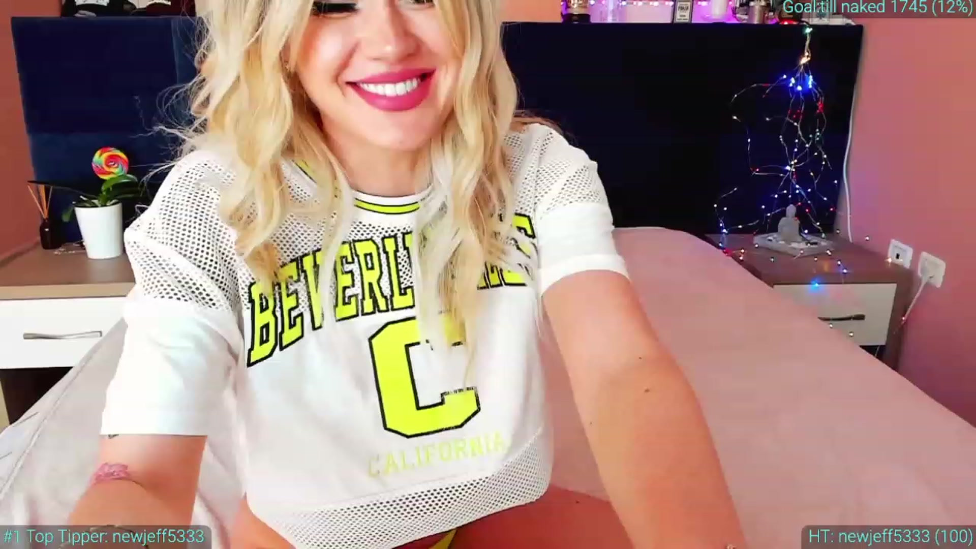 Gallery image thumbnail from AlexiAngel's myfreecams stream on, 04/25/2023, 13:01 image 17 of 20