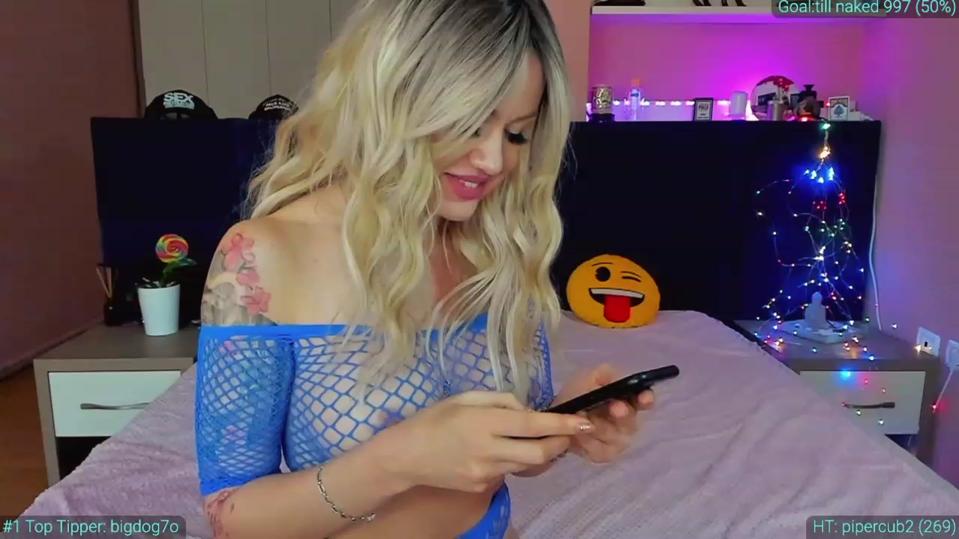 Gallery image thumbnail from AlexiAngel's myfreecams stream on, 04/26/2023, 06:40 image 15 of 20