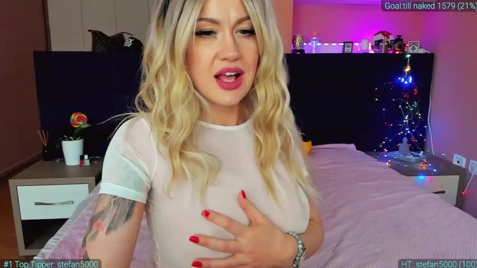 Gallery image thumbnail from AlexiAngel's myfreecams stream on, 04/29/2023, 13:05 image 10 of 20