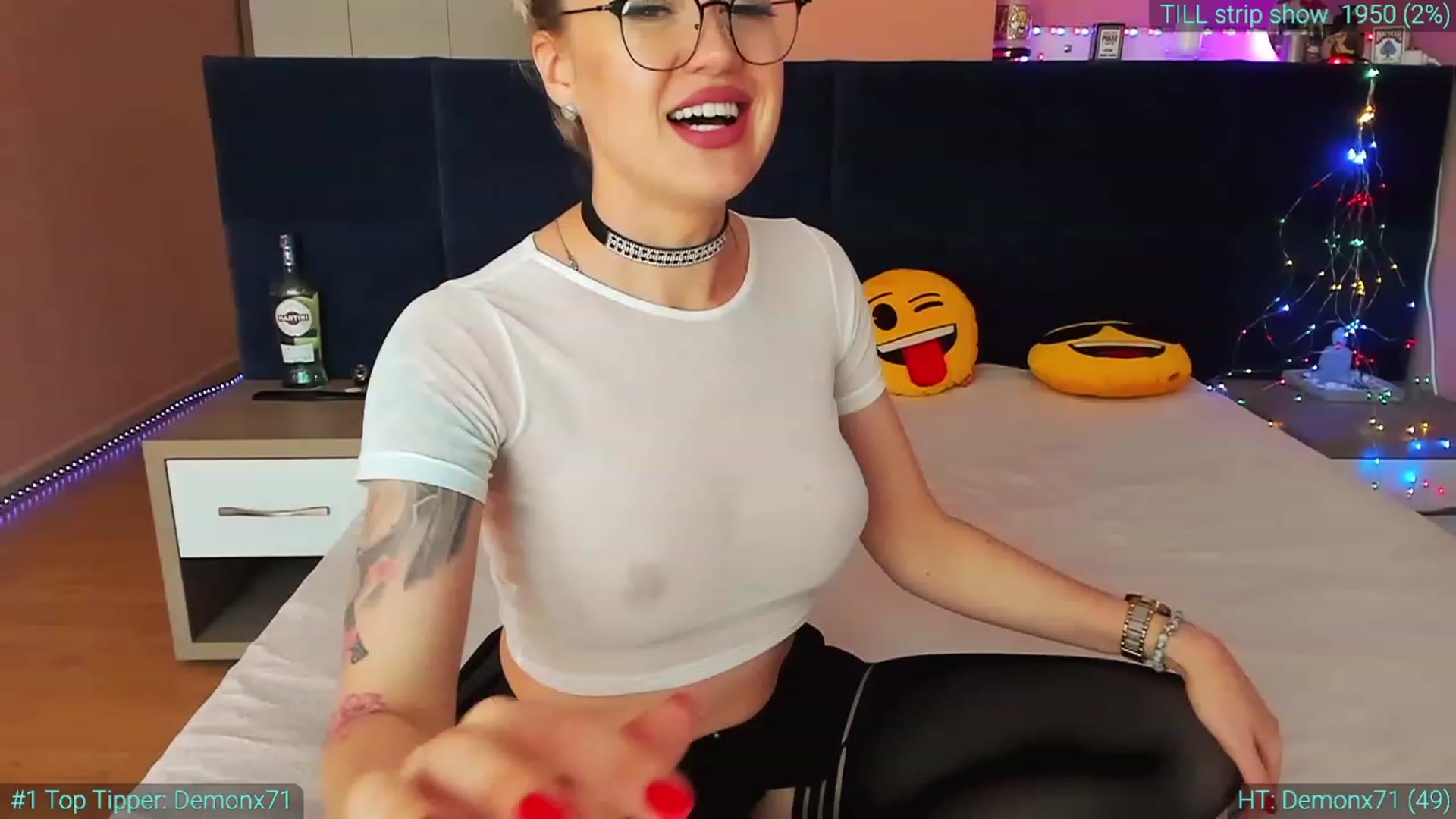 Gallery image thumbnail from AlexiAngel's myfreecams stream on, 05/19/2023, 13:12 image 8 of 20