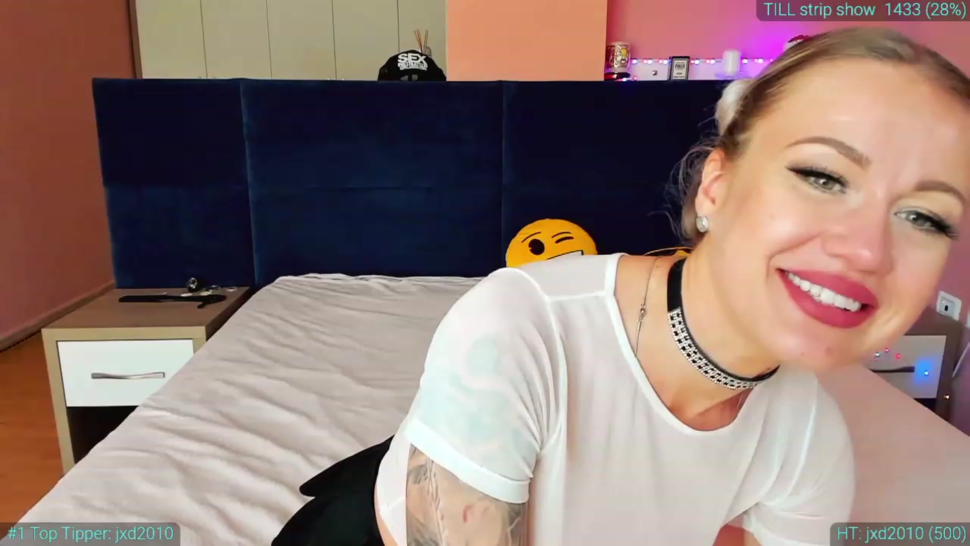 Gallery image thumbnail from AlexiAngel's myfreecams stream on, 05/19/2023, 15:11 image 6 of 20