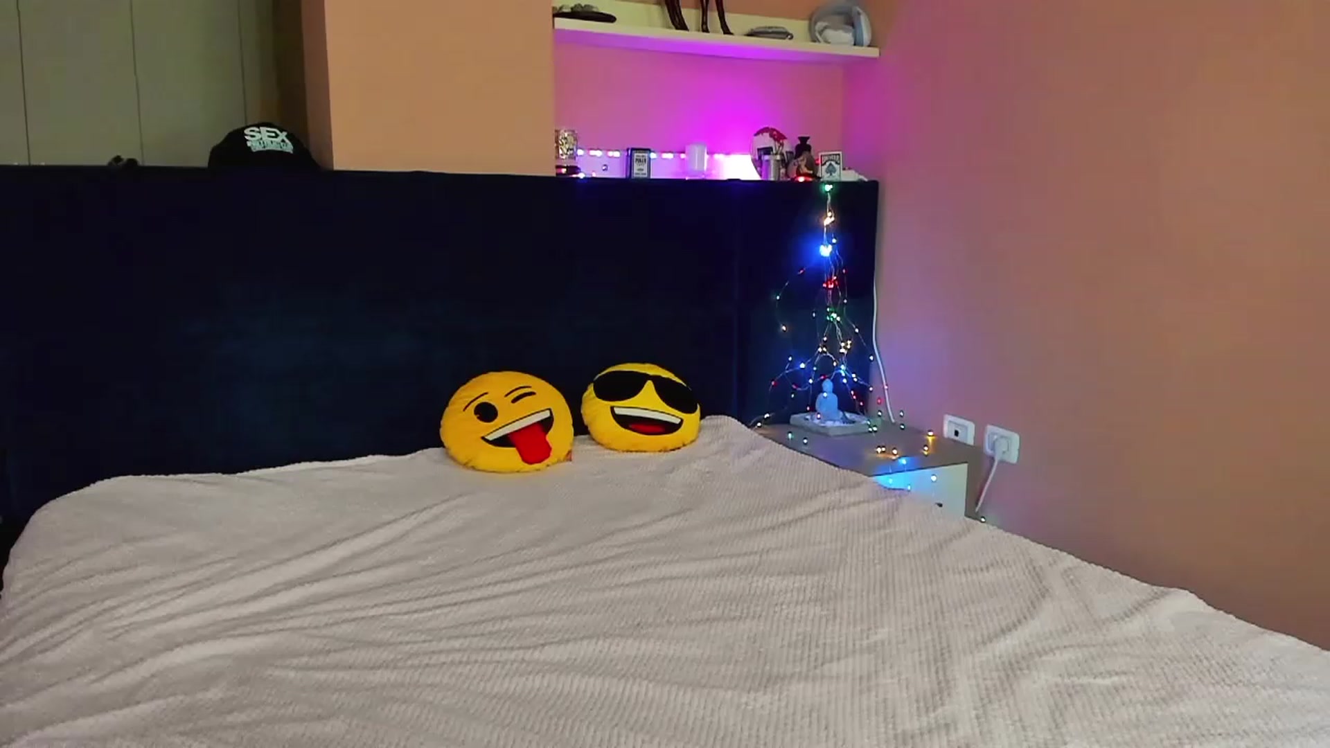 Gallery image thumbnail from AlexiAngel's myfreecams stream on, 06/03/2023, 15:20 image 19 of 20