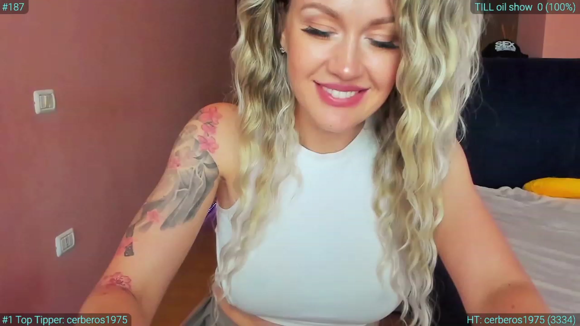 Gallery image thumbnail from AlexiAngel's myfreecams stream on, 06/21/2023, 16:53 image 17 of 20