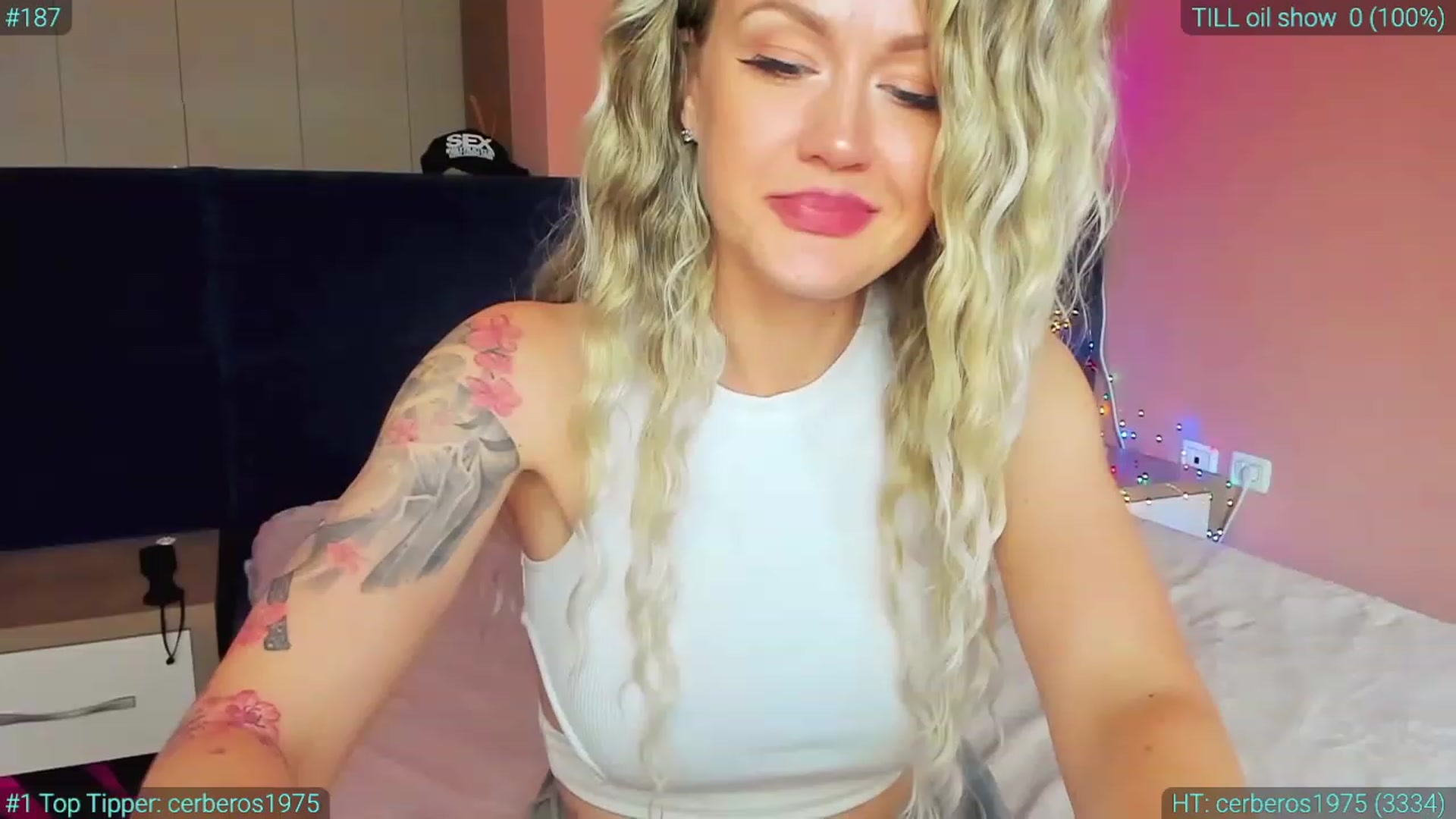 Gallery image thumbnail from AlexiAngel's myfreecams stream on, 06/21/2023, 16:53 image 9 of 20