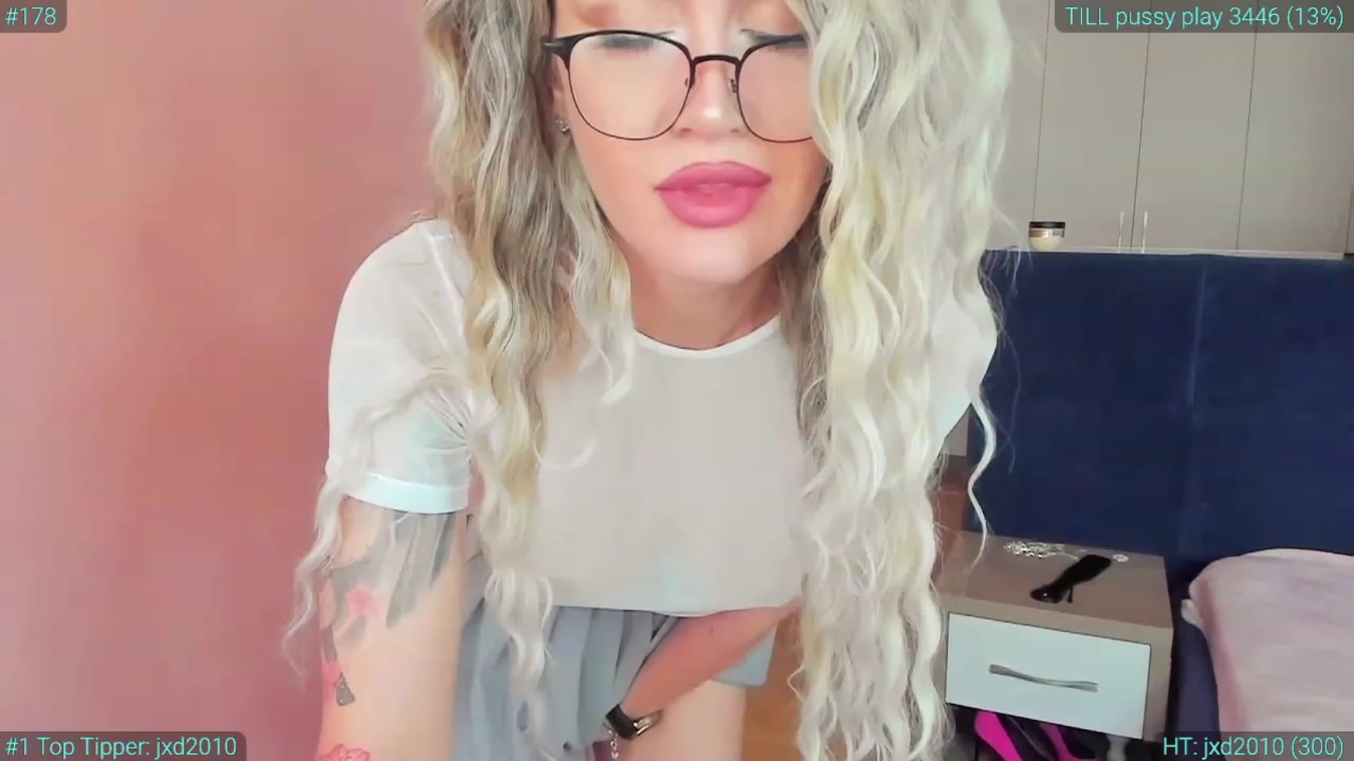 Gallery image thumbnail from AlexiAngel's myfreecams stream on, 06/24/2023, 07:26 image 4 of 20