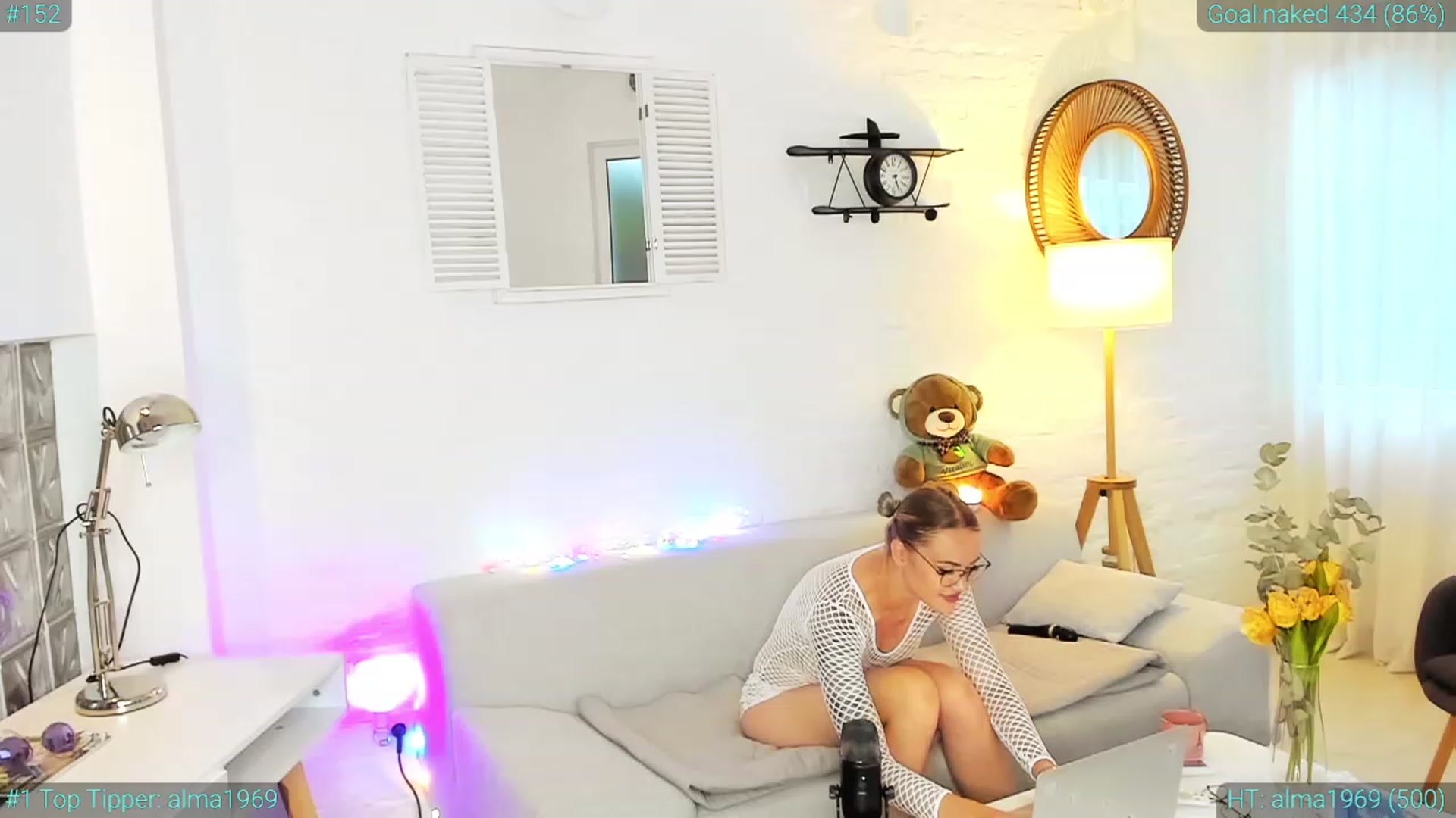Gallery image thumbnail from AlexiAngel's myfreecams stream on, 08/03/2023, 17:11 image 8 of 20