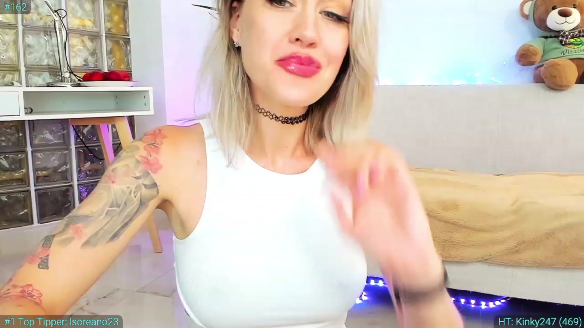 Gallery image thumbnail from AlexiAngel's myfreecams stream on, 09/08/2023, 08:00 image 17 of 20