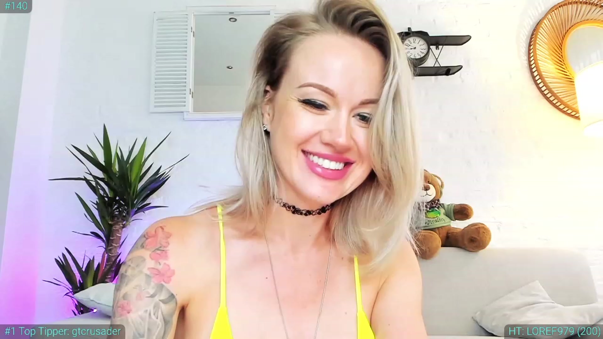 Gallery image thumbnail from AlexiAngel's myfreecams stream on, 09/20/2023, 07:02 image 18 of 20
