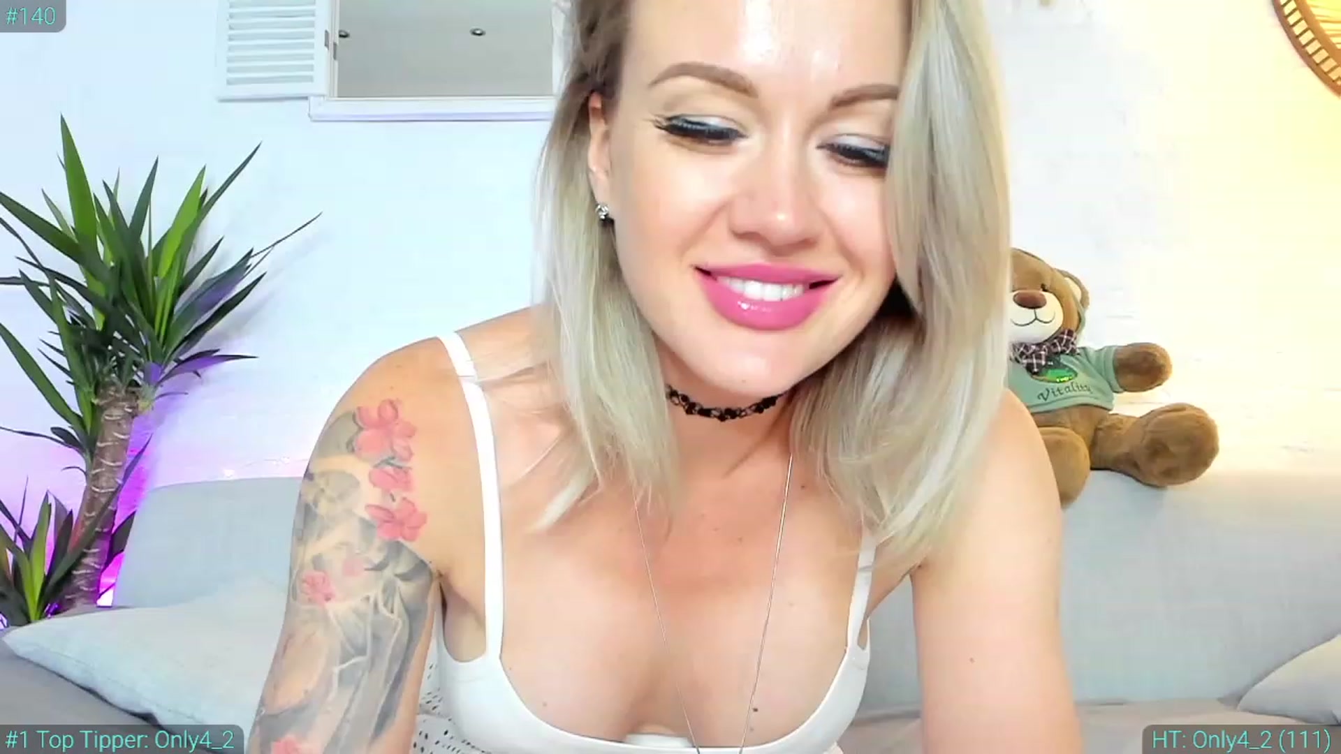 Gallery image thumbnail from AlexiAngel's myfreecams stream on, 09/20/2023, 16:03 image 9 of 20