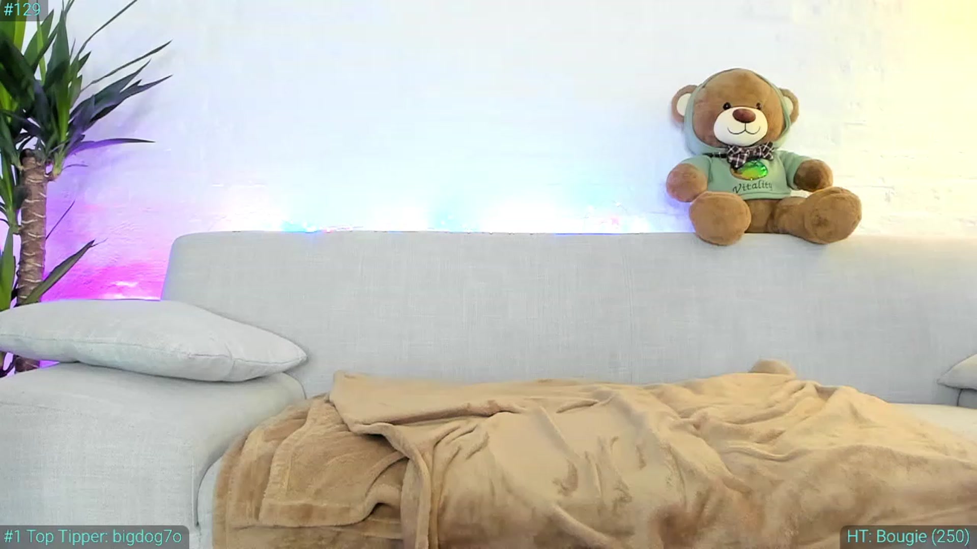 Gallery image thumbnail from AlexiAngel's myfreecams stream on, 10/06/2023, 06:48 image 15 of 20
