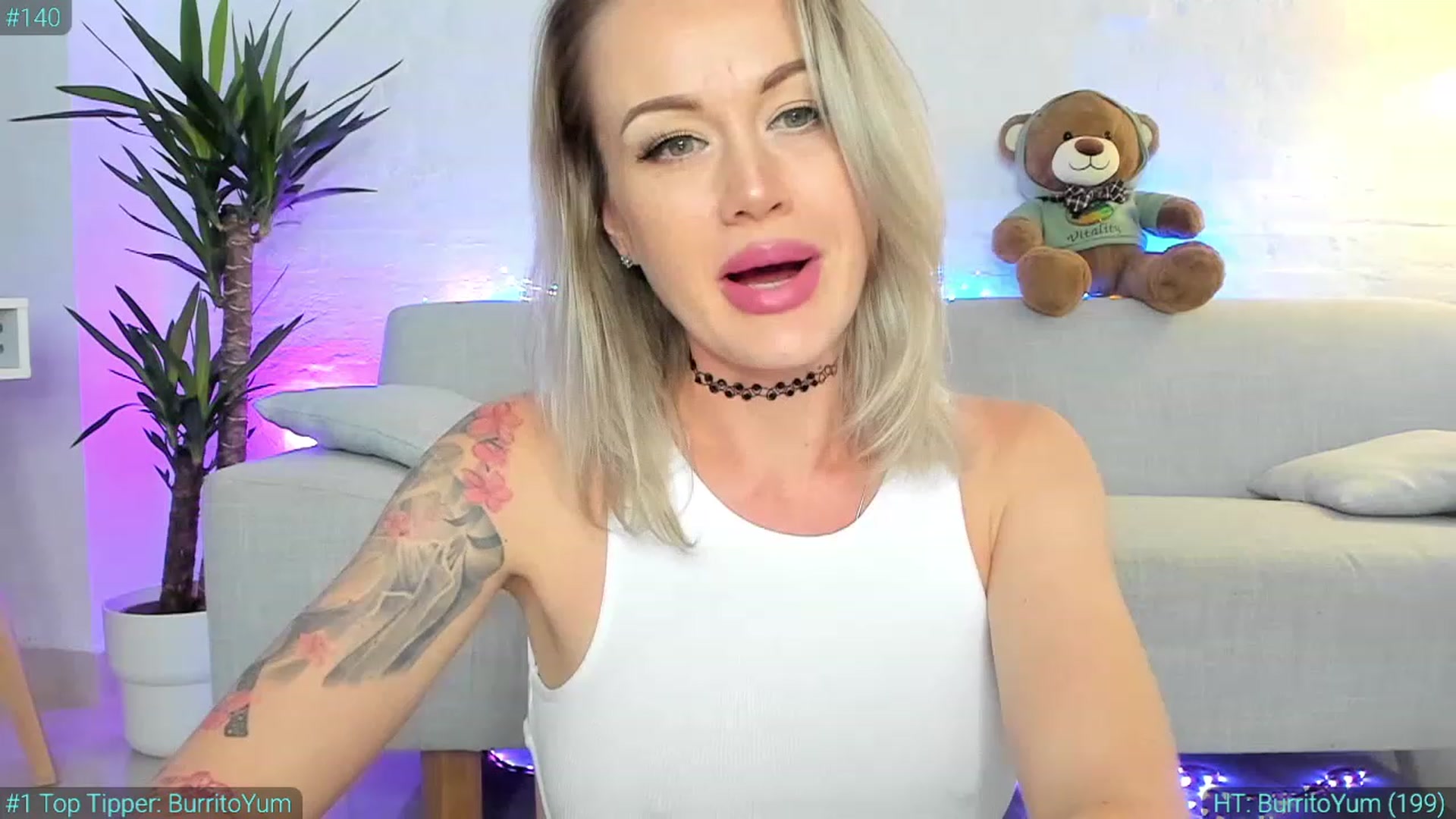Gallery image thumbnail from AlexiAngel's myfreecams stream on, 10/08/2023, 15:19 image 9 of 20
