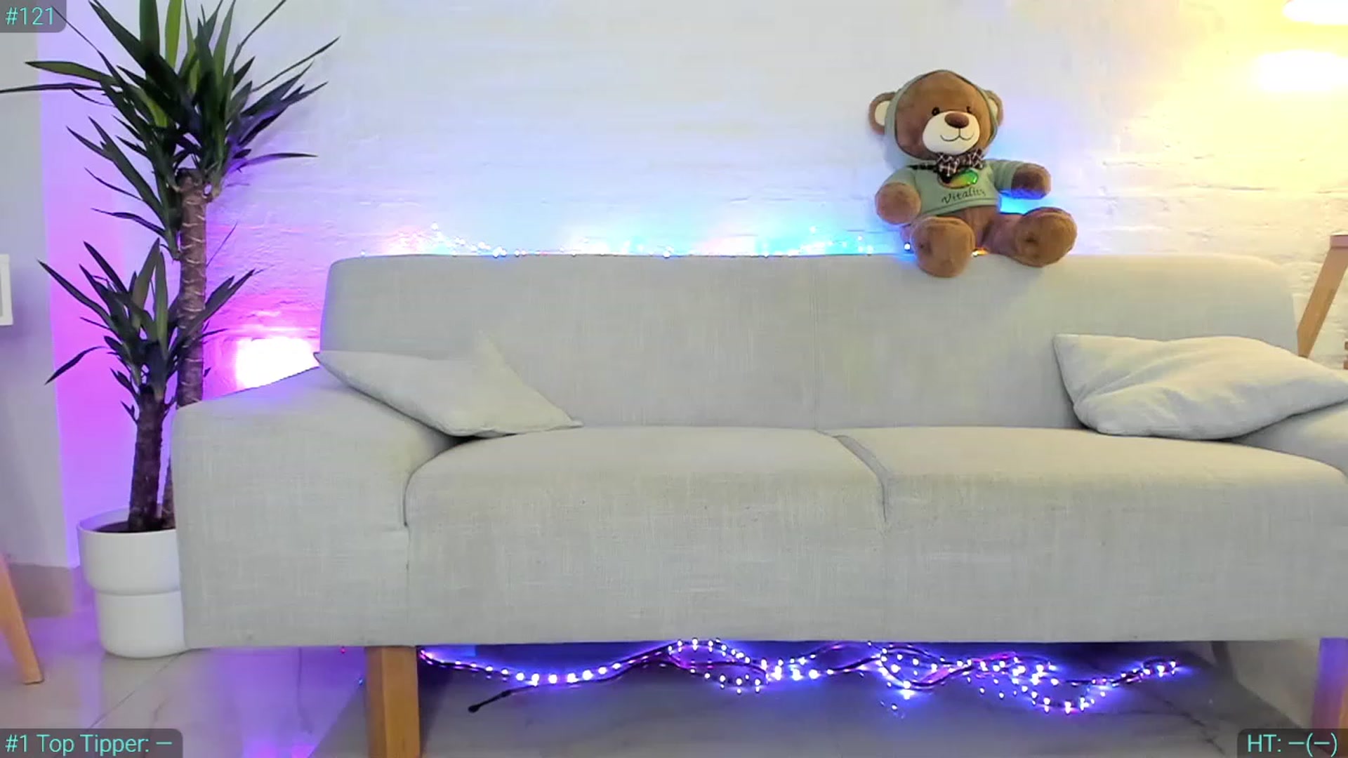 Gallery image thumbnail from AlexiAngel's myfreecams stream on, 10/09/2023, 05:34 image 2 of 20