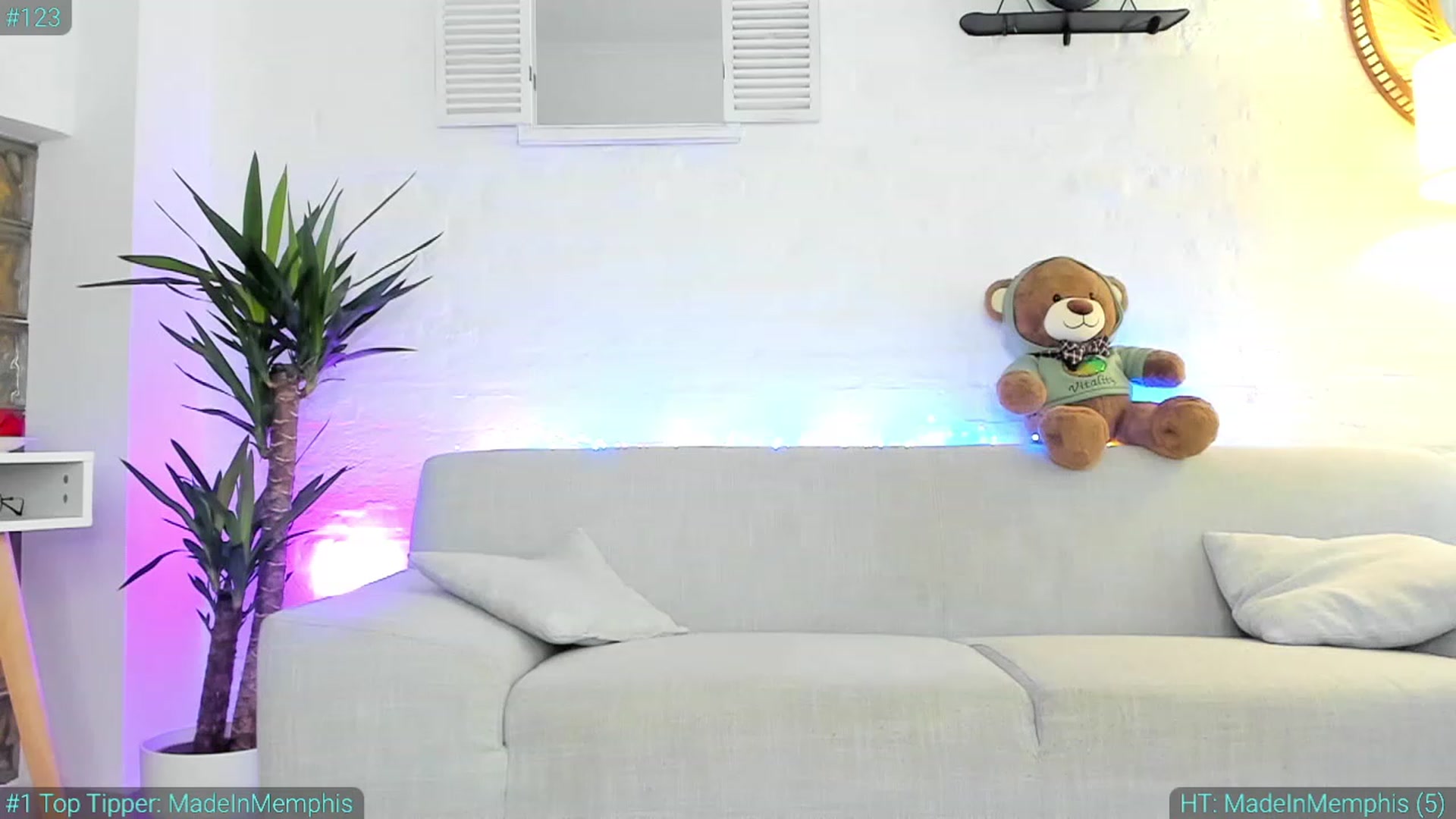 Gallery image thumbnail from AlexiAngel's myfreecams stream on, 10/09/2023, 06:44 image 11 of 20