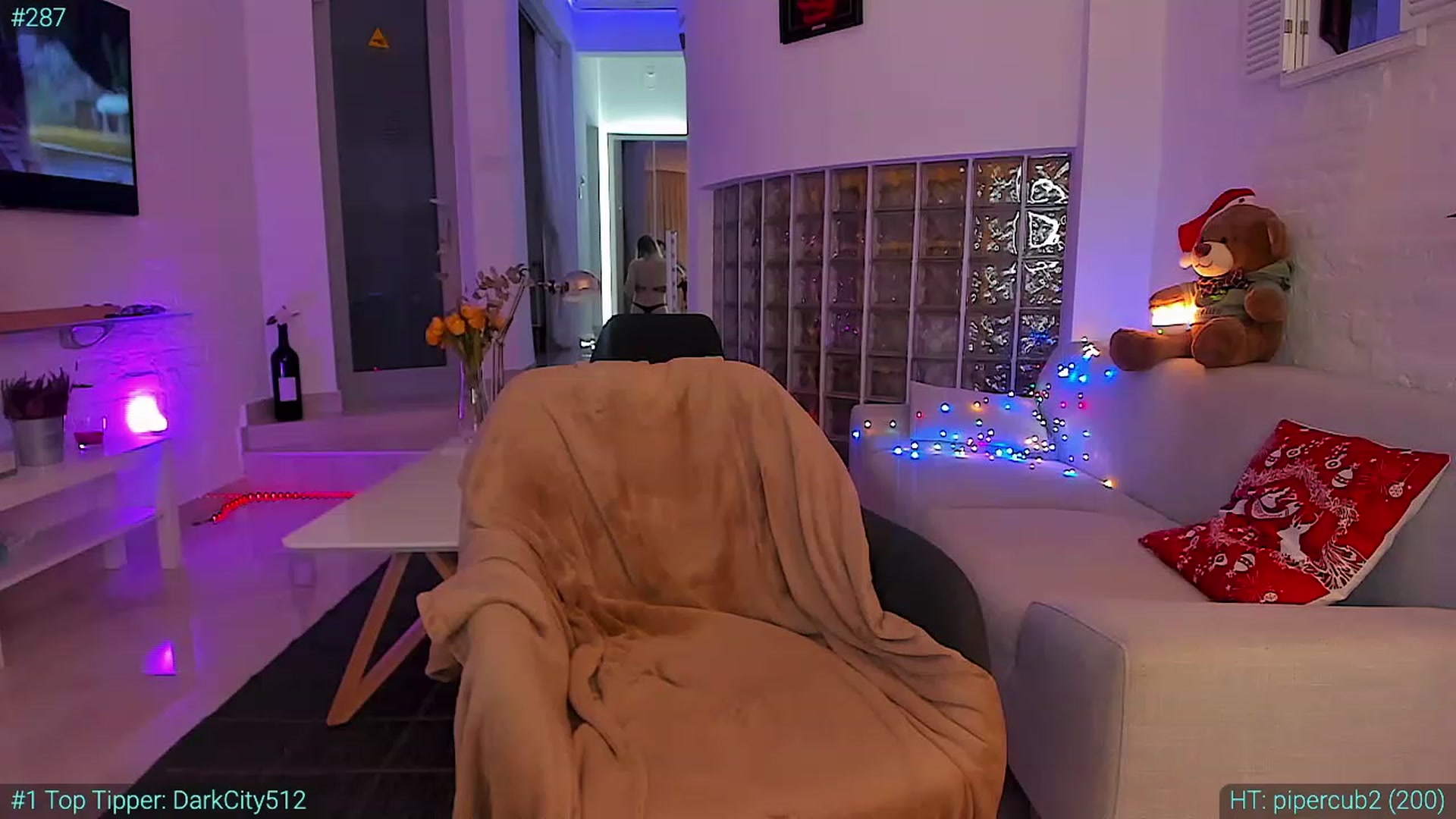 Gallery image thumbnail from AlexiAngel's myfreecams stream on, 12/12/2023, 16:56 image 13 of 20