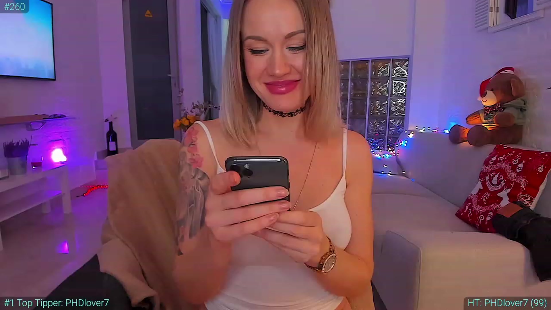 Gallery image thumbnail from AlexiAngel's myfreecams stream on, 12/14/2023, 17:29 image 7 of 20