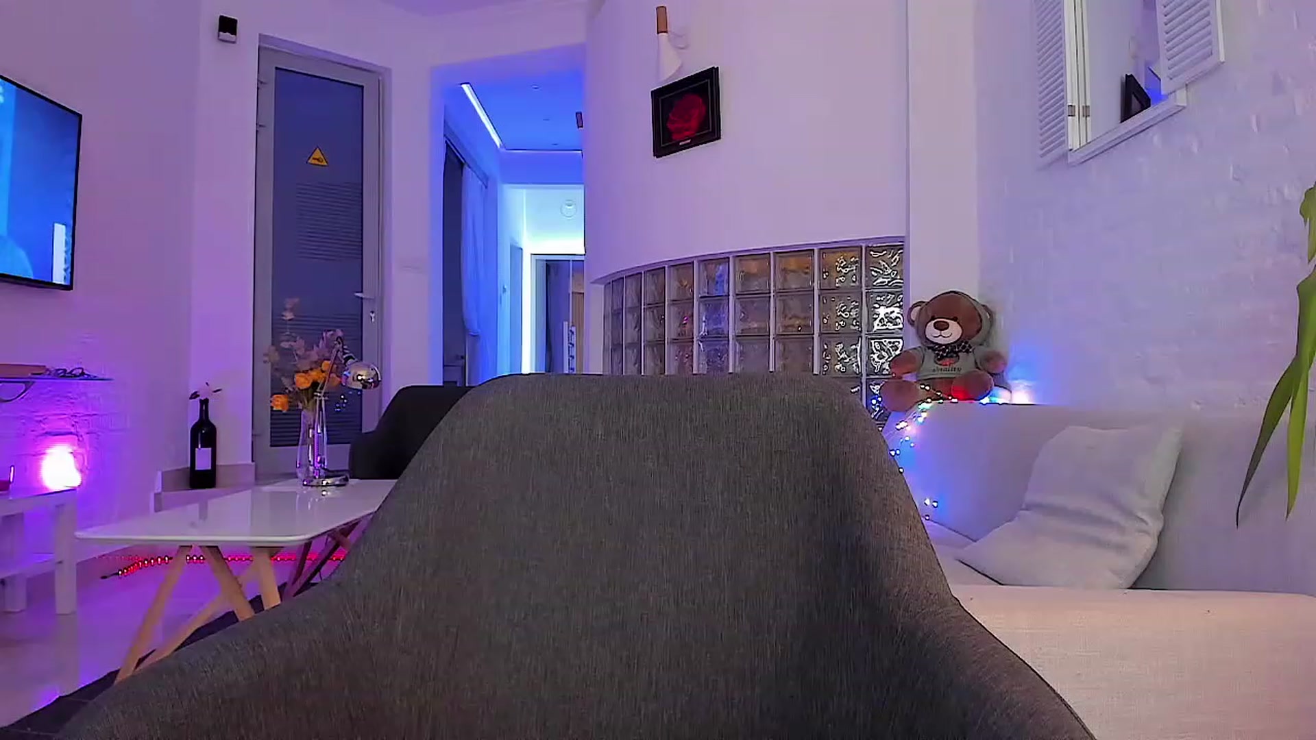 Gallery image thumbnail from AlexiAngel's myfreecams stream on, 02/23/2024, 08:04 image 10 of 20