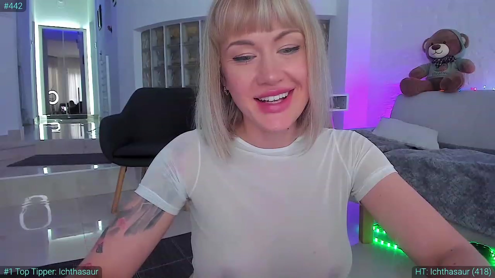 Gallery image thumbnail from AlexiAngel's myfreecams stream on, 03/17/2024, 08:30 image 14 of 20
