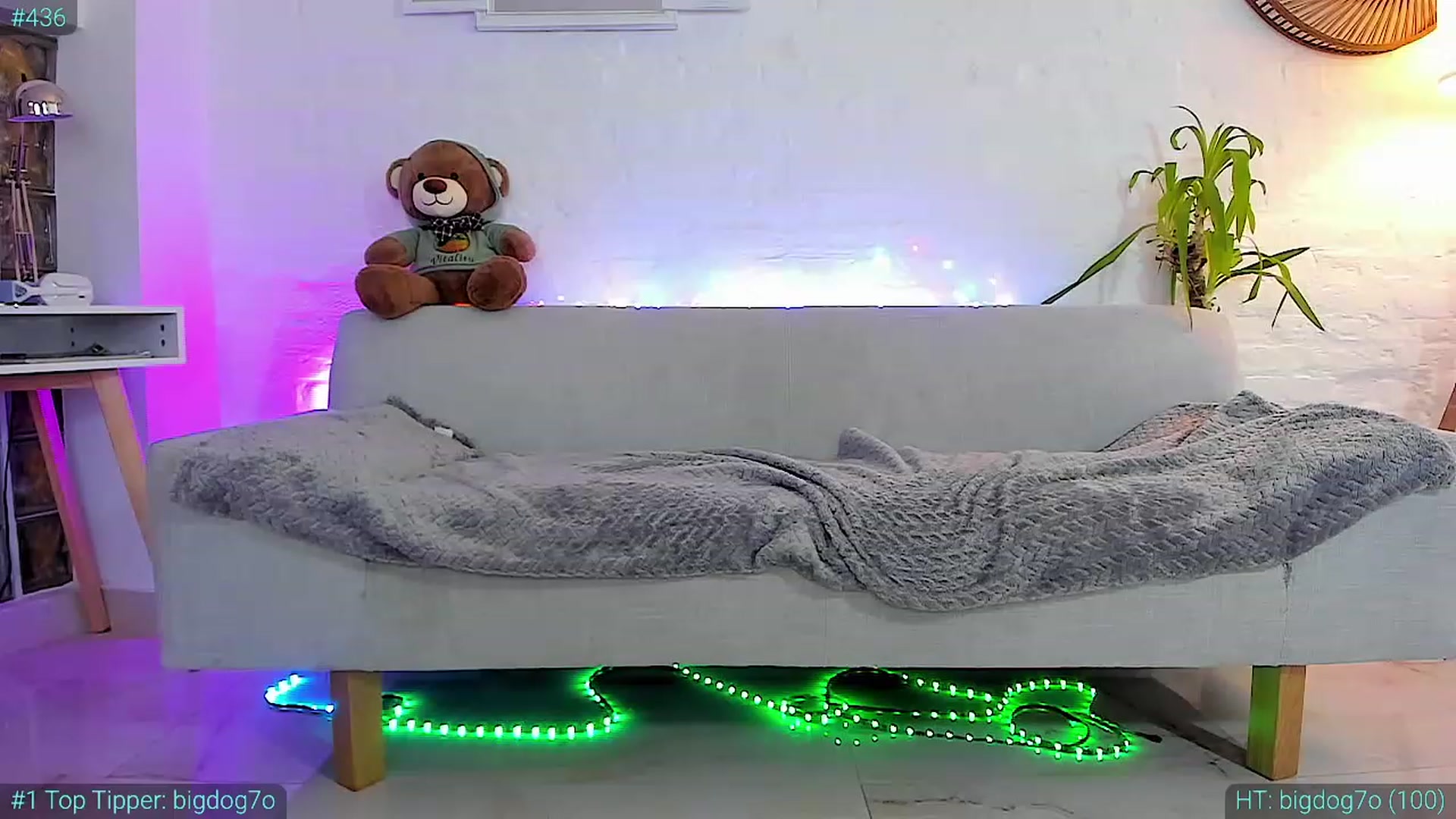 Gallery image thumbnail from AlexiAngel's myfreecams stream on, 03/18/2024, 07:37 image 14 of 20