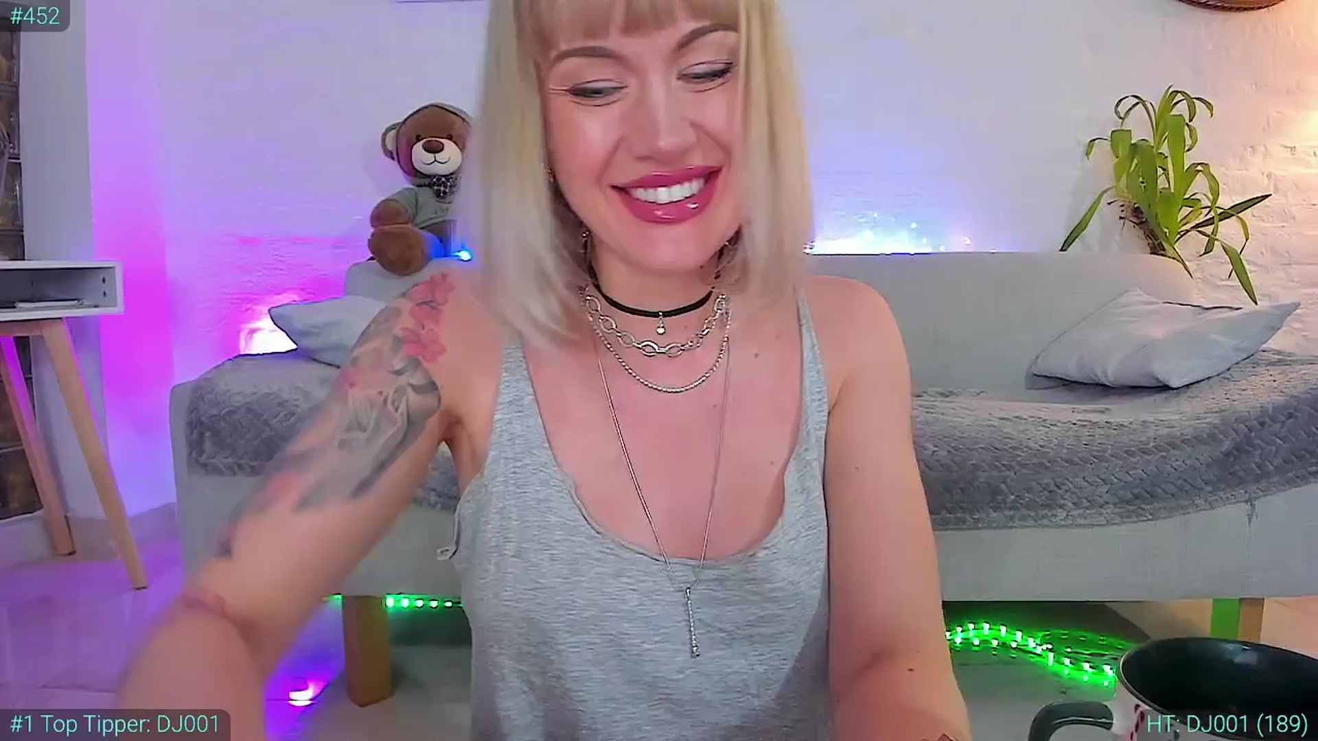 Gallery image thumbnail from AlexiAngel's myfreecams stream on, 03/21/2024, 17:40 image 5 of 20