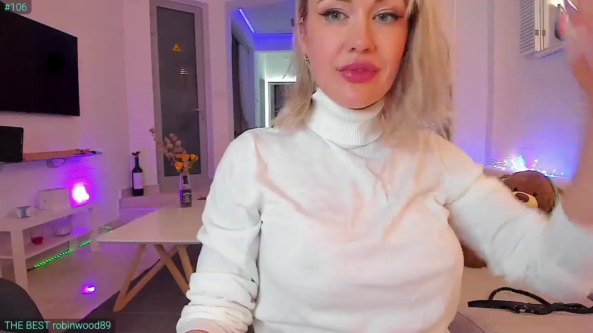 Gallery image thumbnail from AlexiAngel's myfreecams stream on, 05/22/2024, 18:58 image 18 of 20