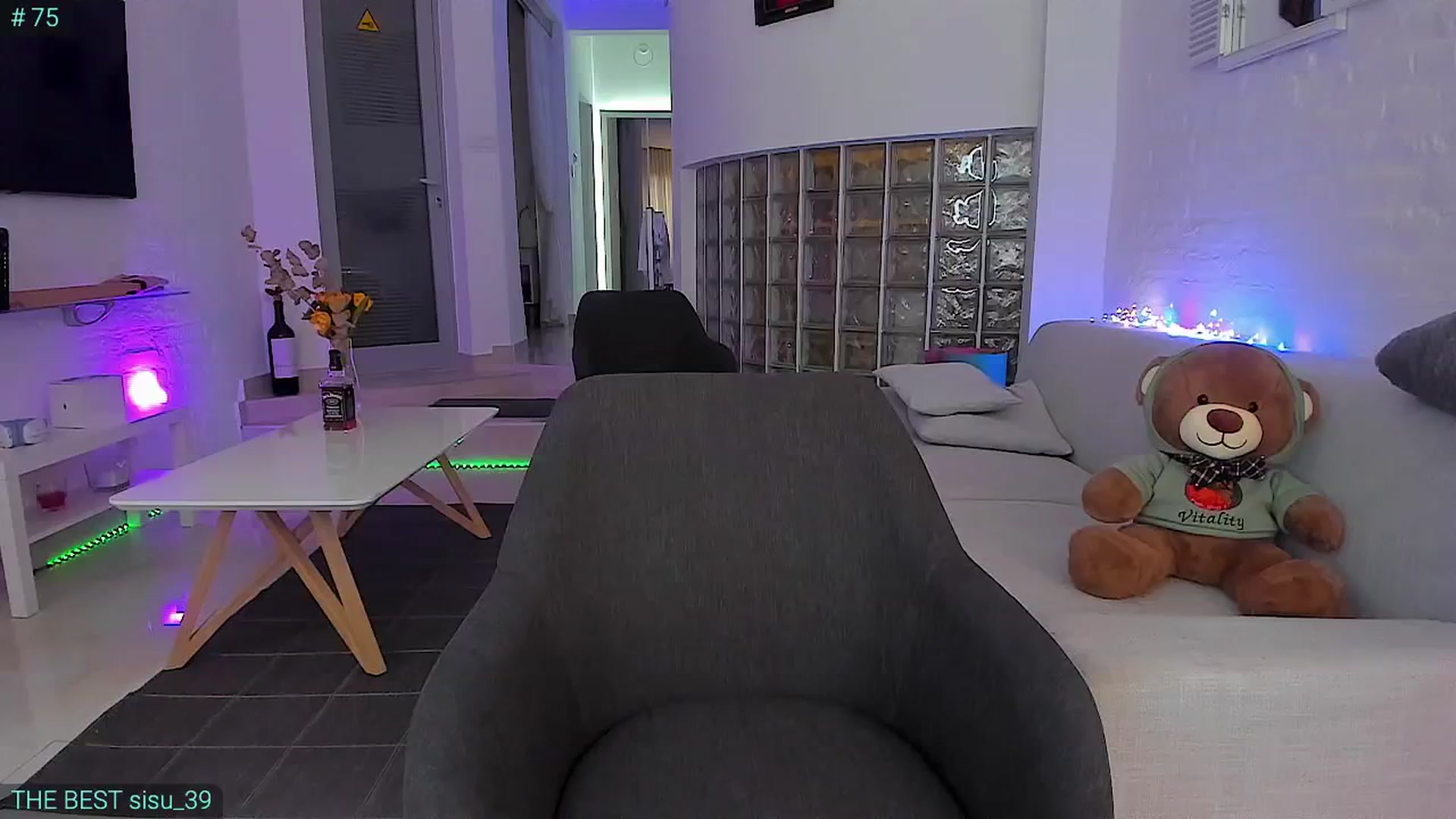 Gallery image thumbnail from AlexiAngel's myfreecams stream on, 05/25/2024, 06:05 image 14 of 20