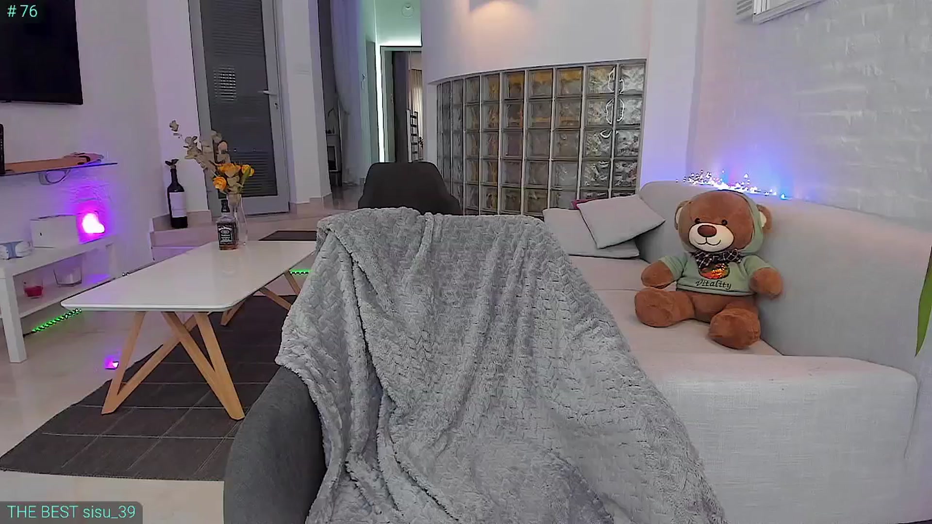 Gallery image thumbnail from AlexiAngel's myfreecams stream on, 05/26/2024, 06:56 image 15 of 20