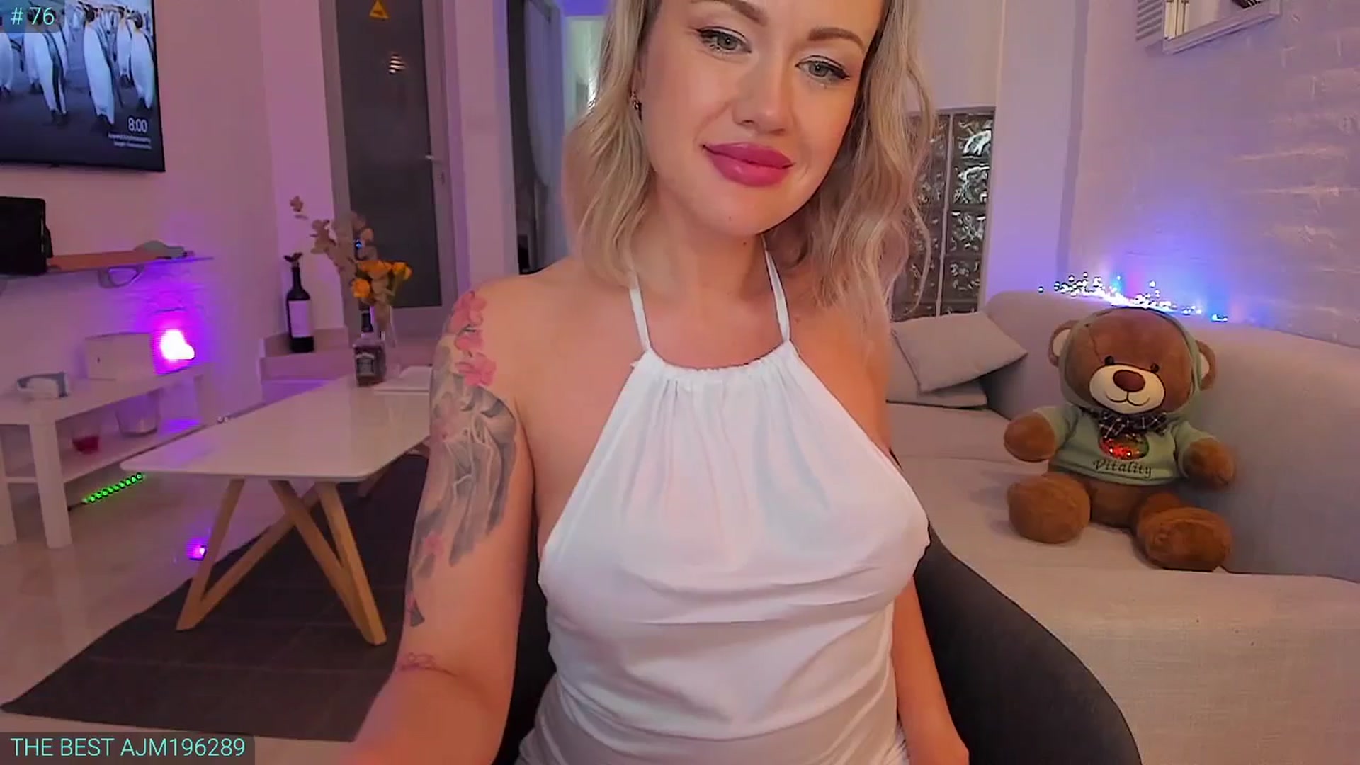 Gallery image thumbnail from AlexiAngel's myfreecams stream on, 05/26/2024, 18:27 image 17 of 20