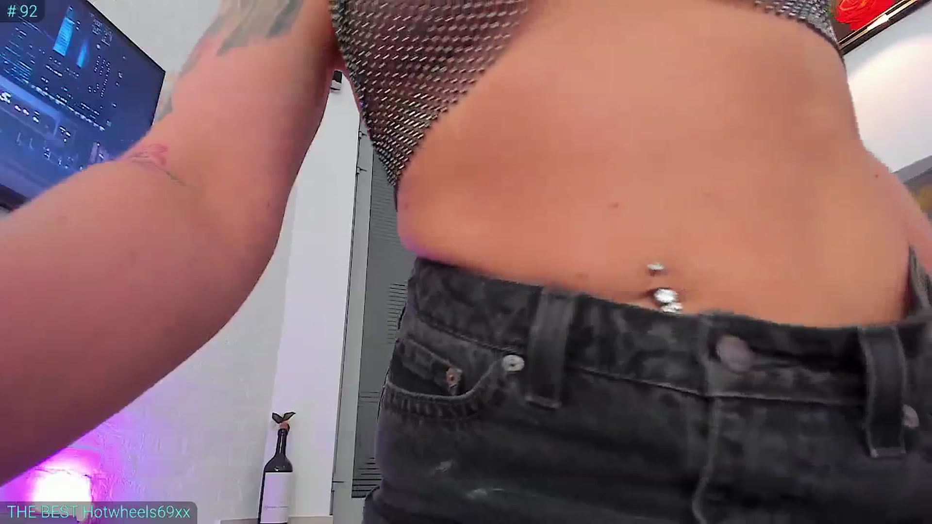 Gallery image thumbnail from AlexiAngel's myfreecams stream on, 05/31/2024, 08:34 image 13 of 20