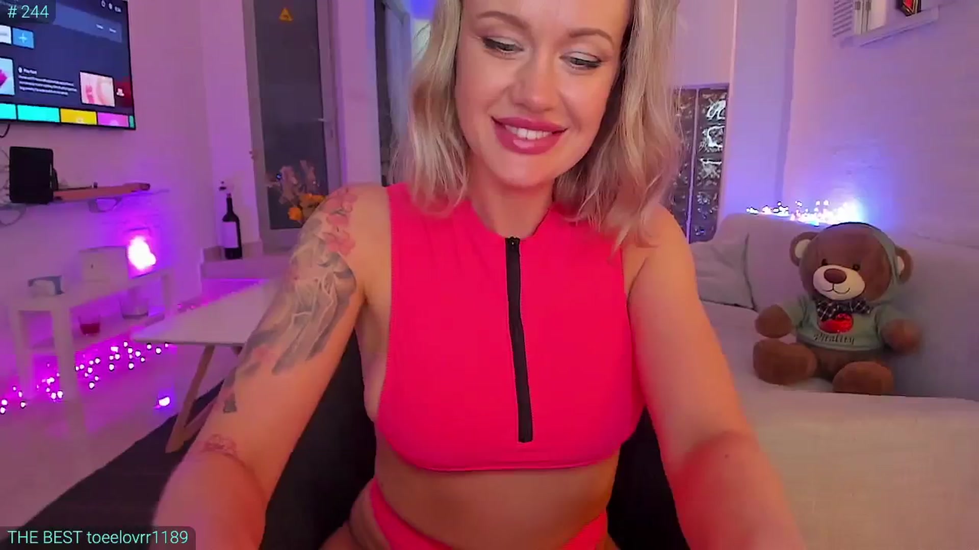 Gallery image thumbnail from AlexiAngel's myfreecams stream on, 06/06/2024, 18:39 image 20 of 20