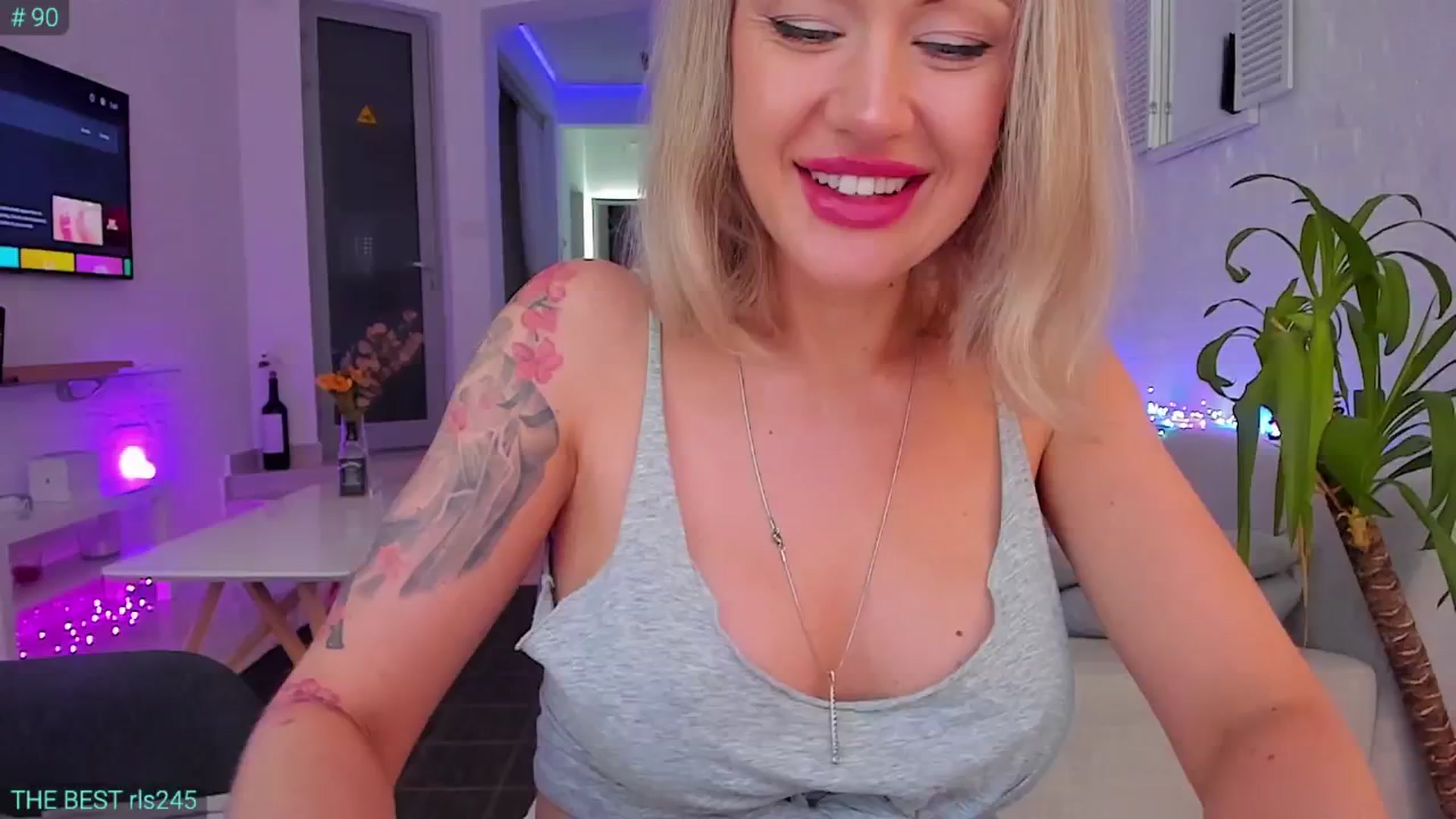 Gallery image thumbnail from AlexiAngel's myfreecams stream on, 06/27/2024, 07:31 image 5 of 20