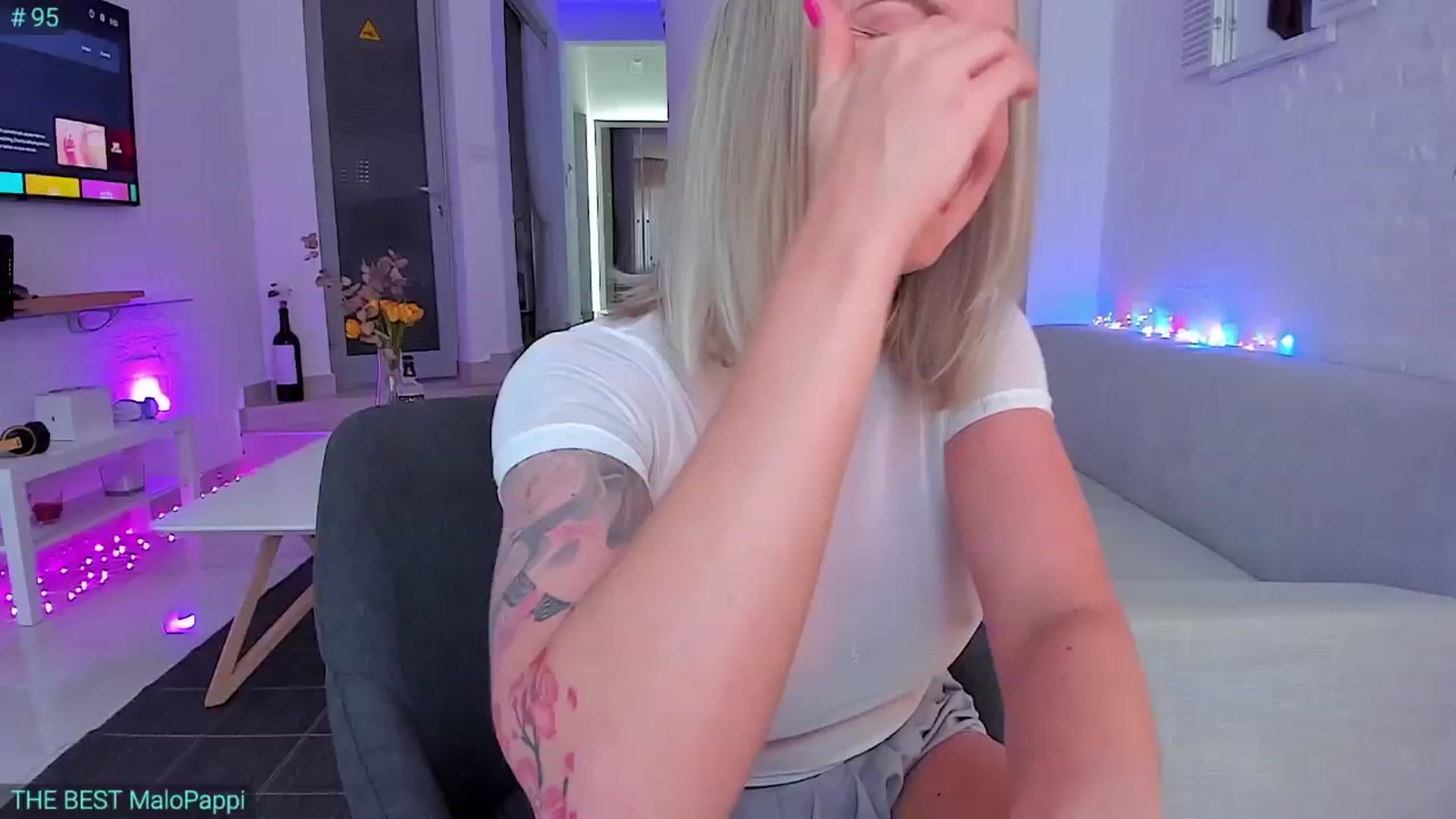 Gallery image thumbnail from AlexiAngel's myfreecams stream on, 07/19/2024, 15:18 image 5 of 20