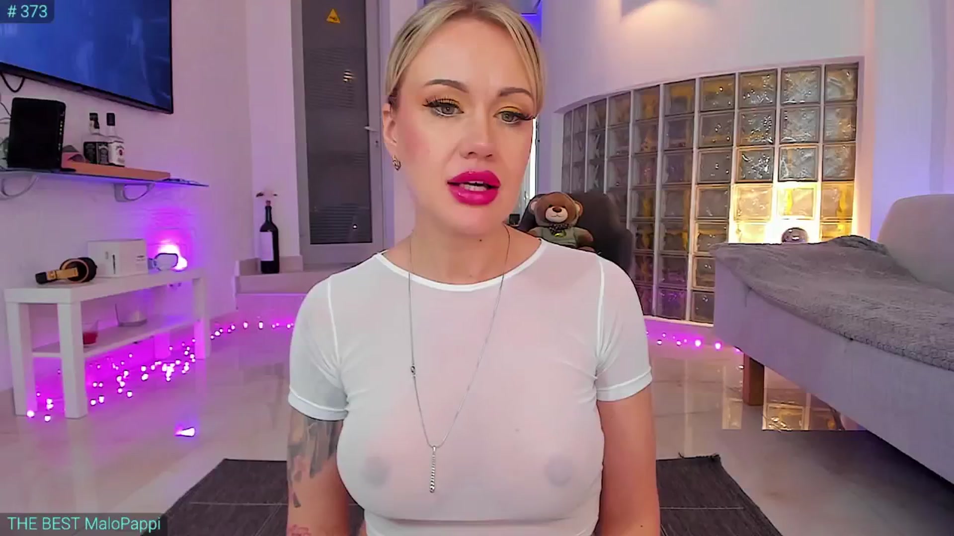Gallery image thumbnail from AlexiAngel's myfreecams stream on, 09/19/2024, 06:38 image 20 of 20