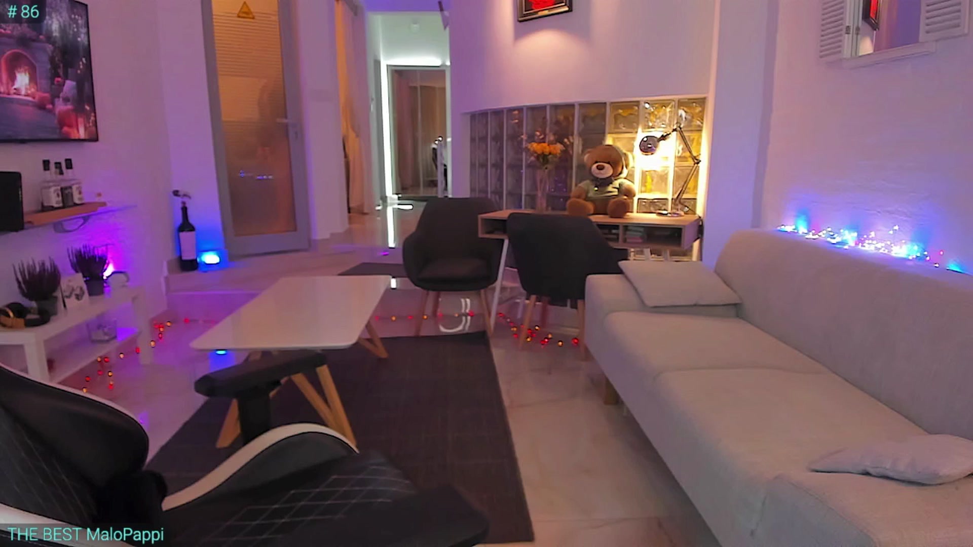 Gallery image thumbnail from AlexiAngel's myfreecams stream on, 10/14/2024, 04:56 image 17 of 20