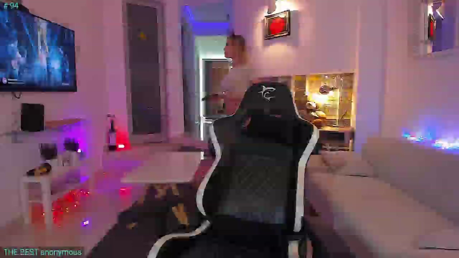 Gallery image thumbnail from AlexiAngel's myfreecams stream on, 10/19/2024, 05:17 image 2 of 20