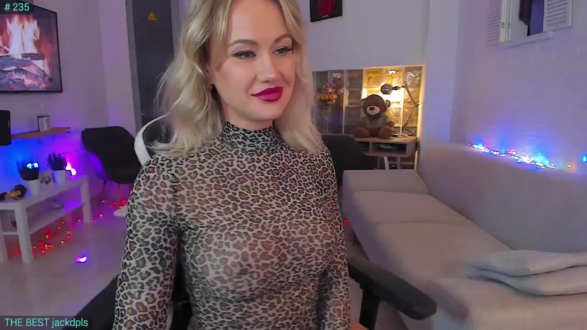 Gallery image thumbnail from AlexiAngel's myfreecams stream on, 11/21/2024, 08:15 image 18 of 20